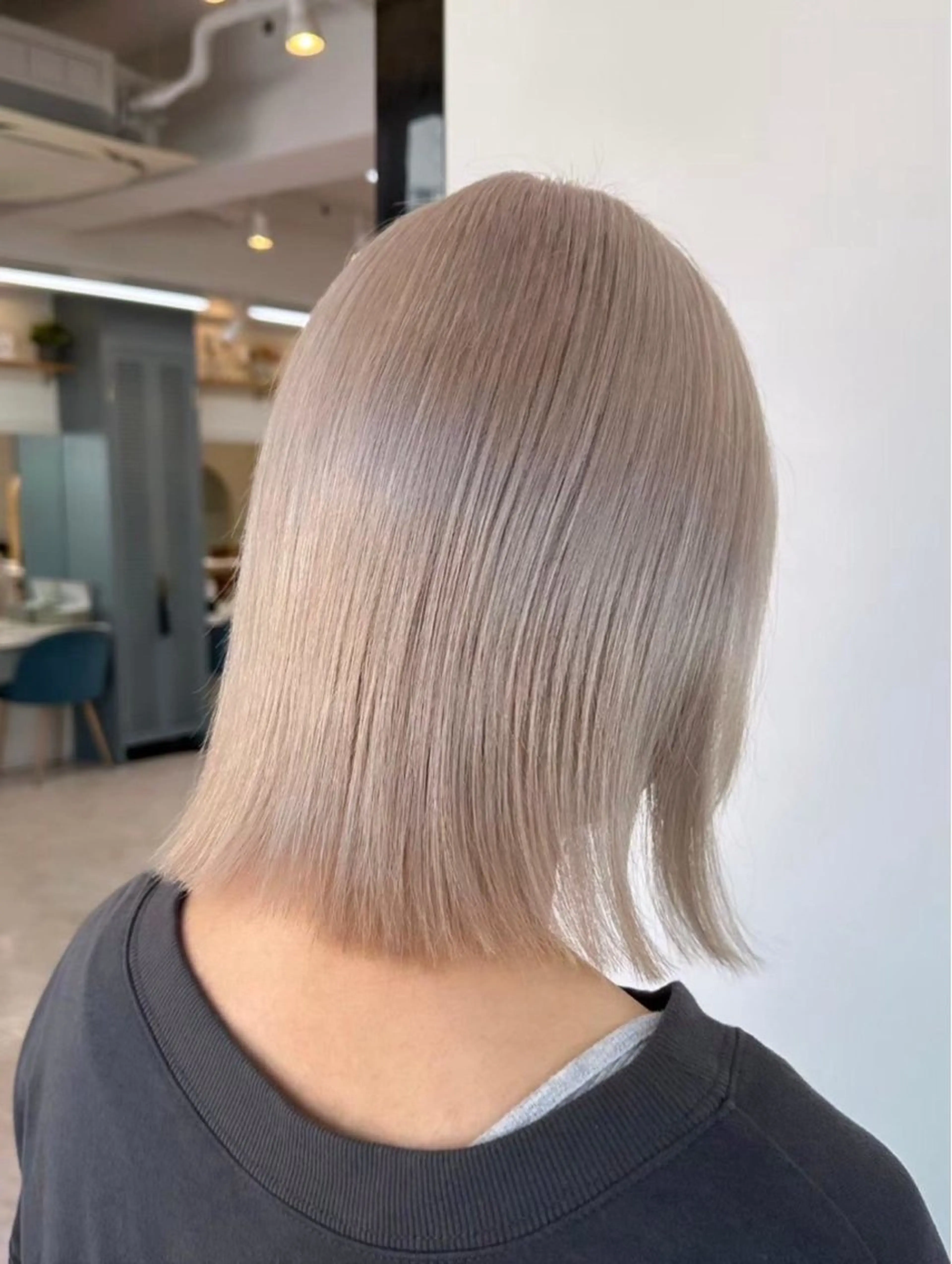 ミディアム 艶カラー／ 夢叶のヘアスタイル