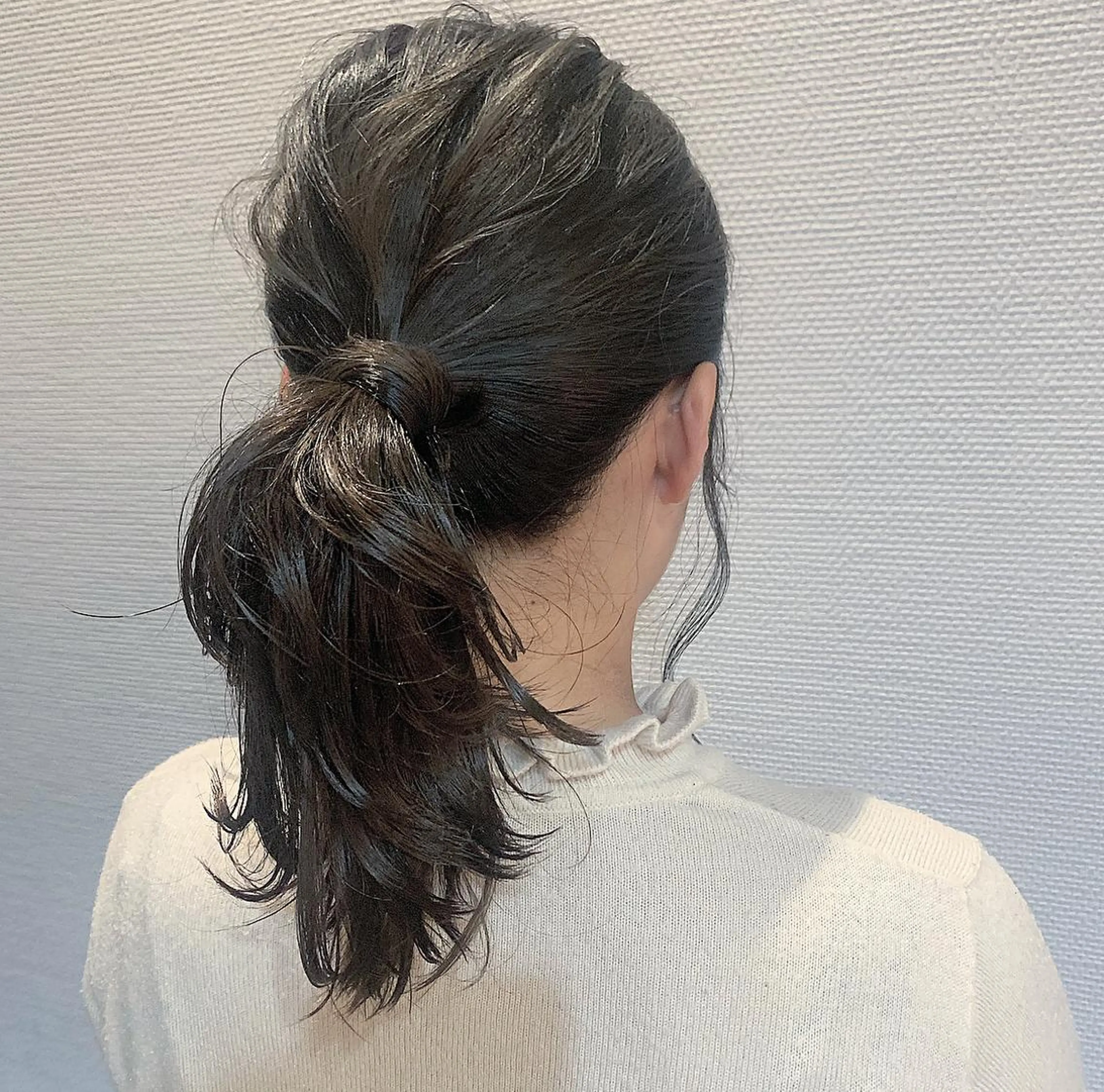 ロング カラー ヘアアレンジ 塩澤 榛奈のヘアスタイル