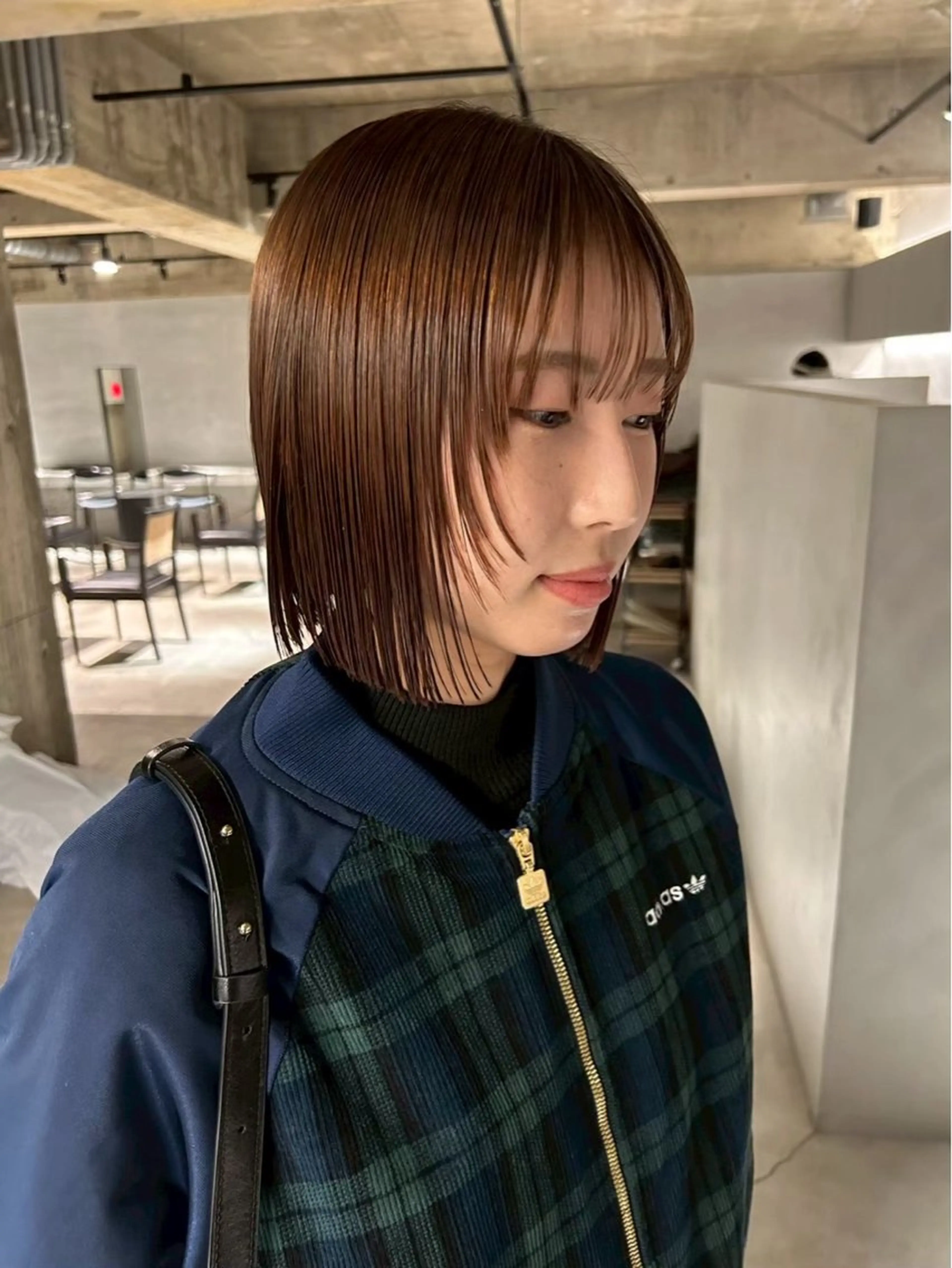 ショート カラー 纐纈 釉羽のヘアスタイル