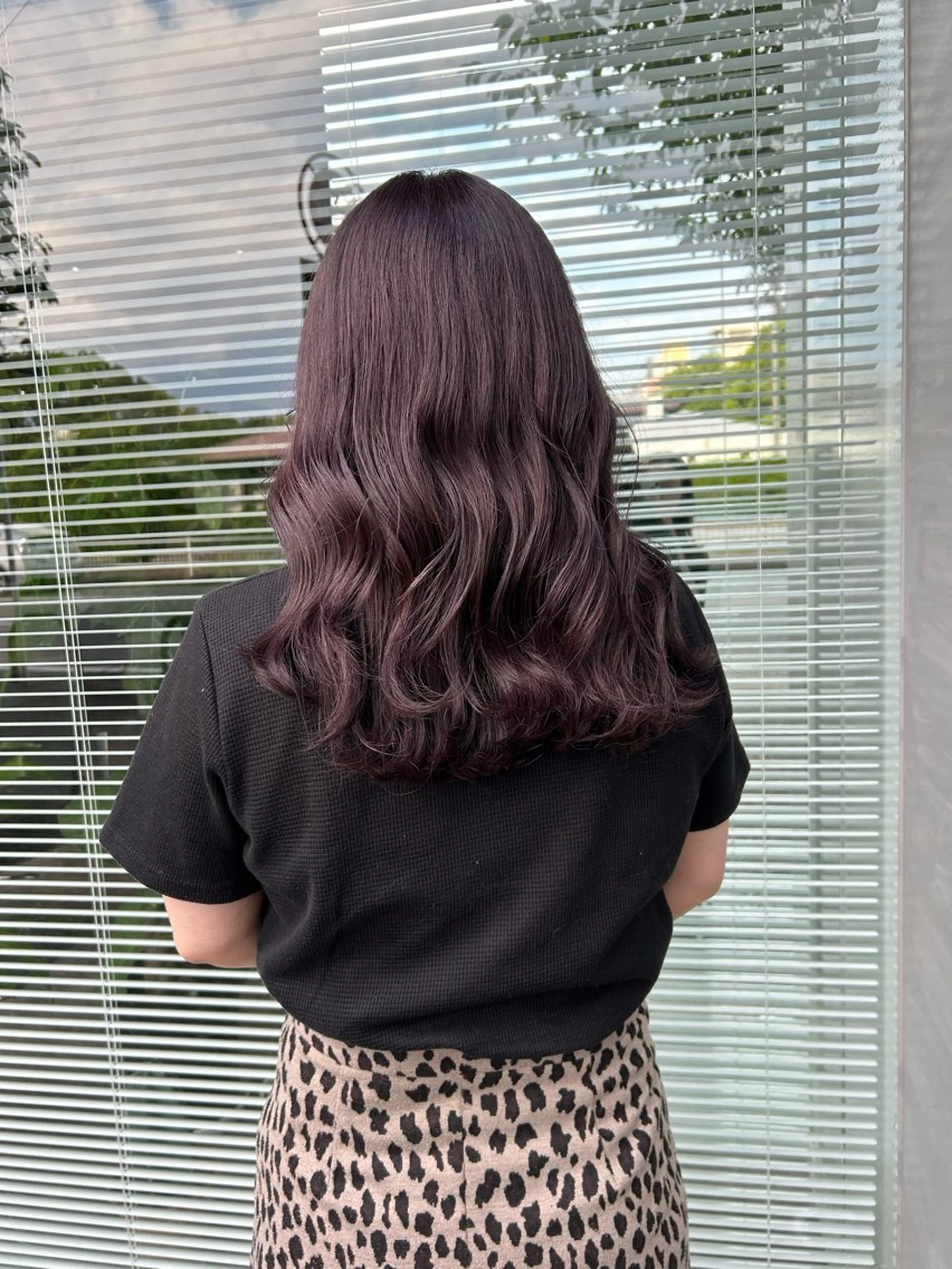 ロング カラー 井手 素子のヘアスタイル