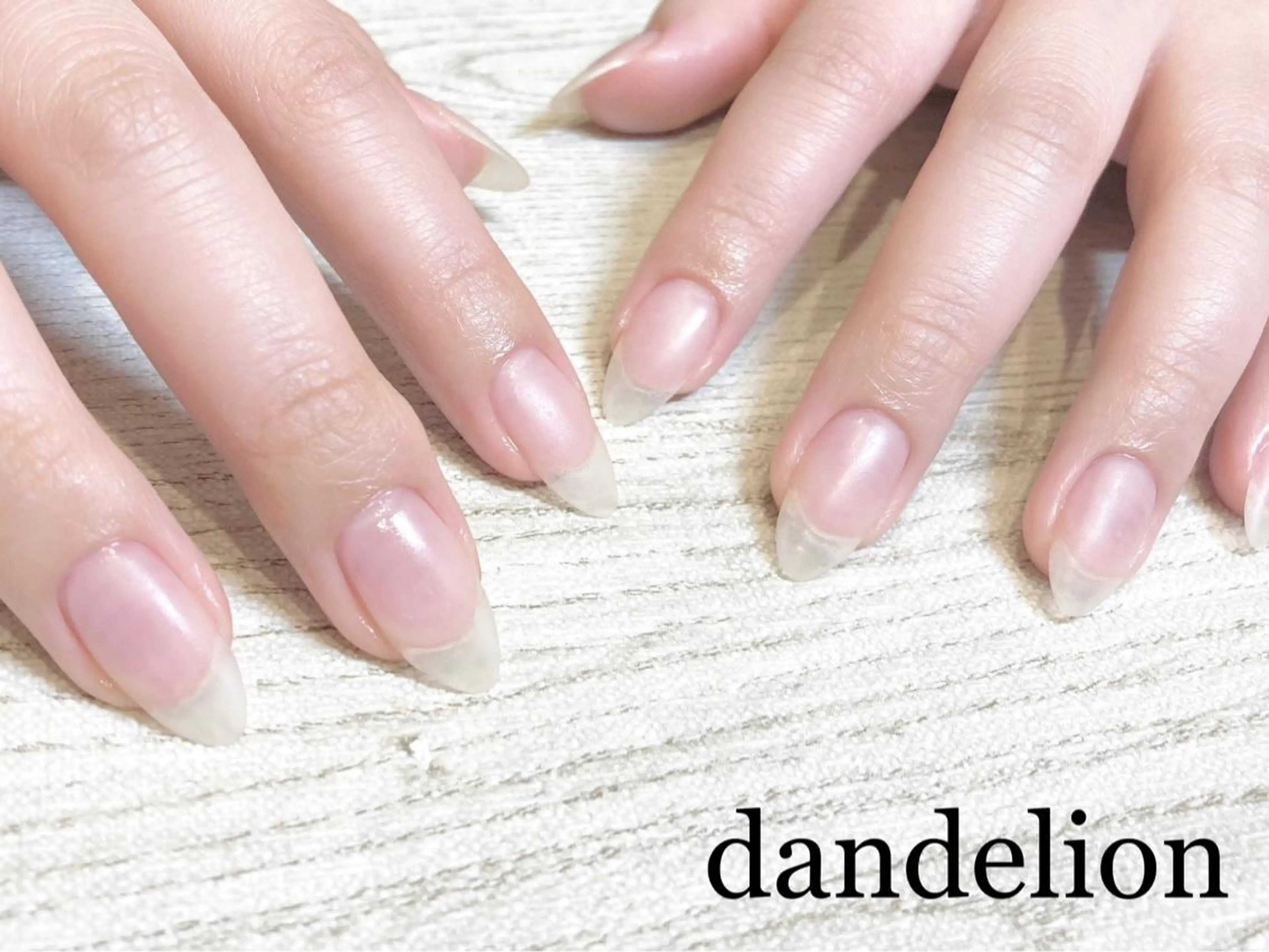 ネイル マットネイル ハンドネイル ハンドケア dandelion ダンデライオンのネイルデザイン