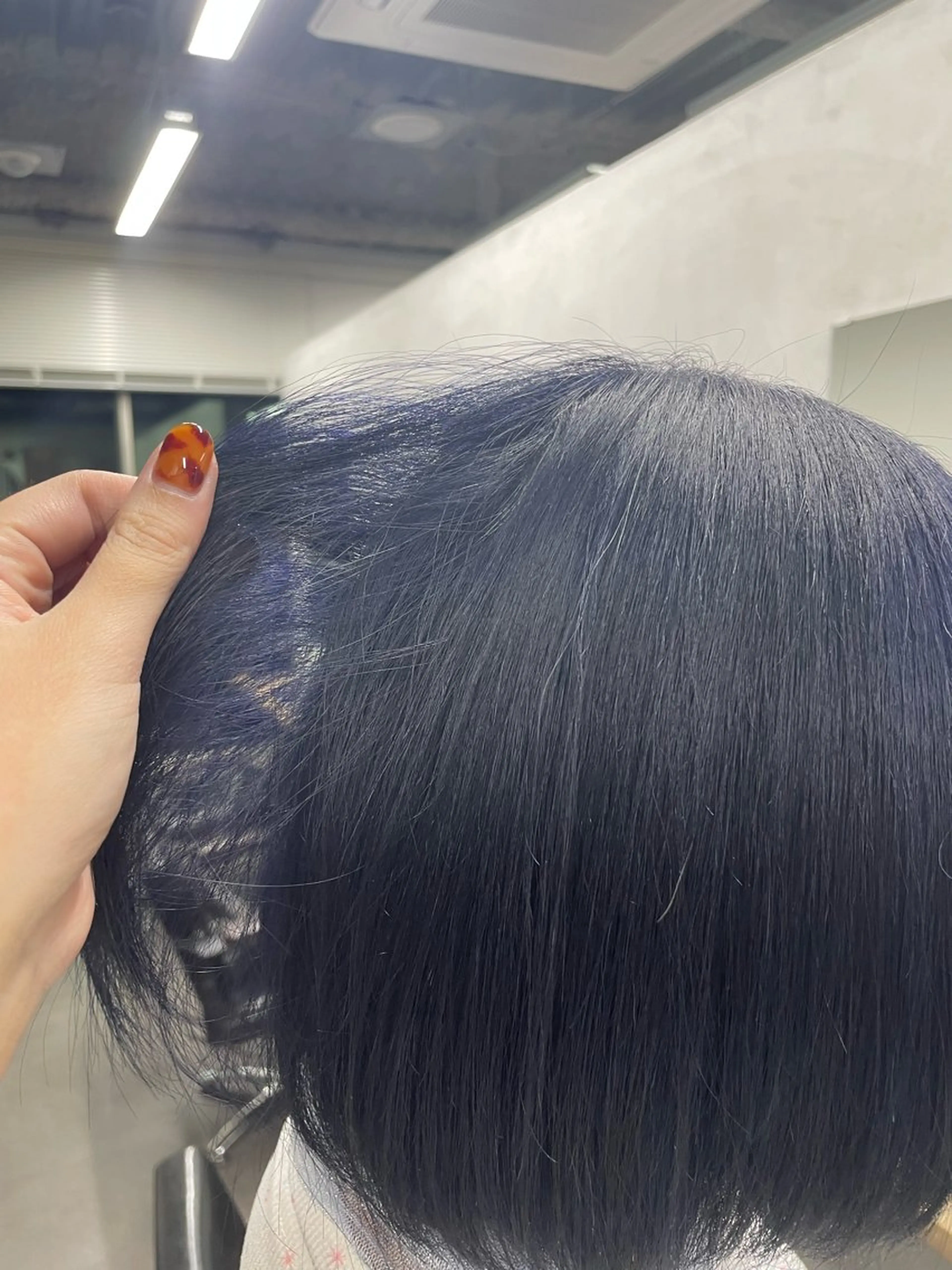 ミディアム カラー しゅり Flag hairのヘアスタイル