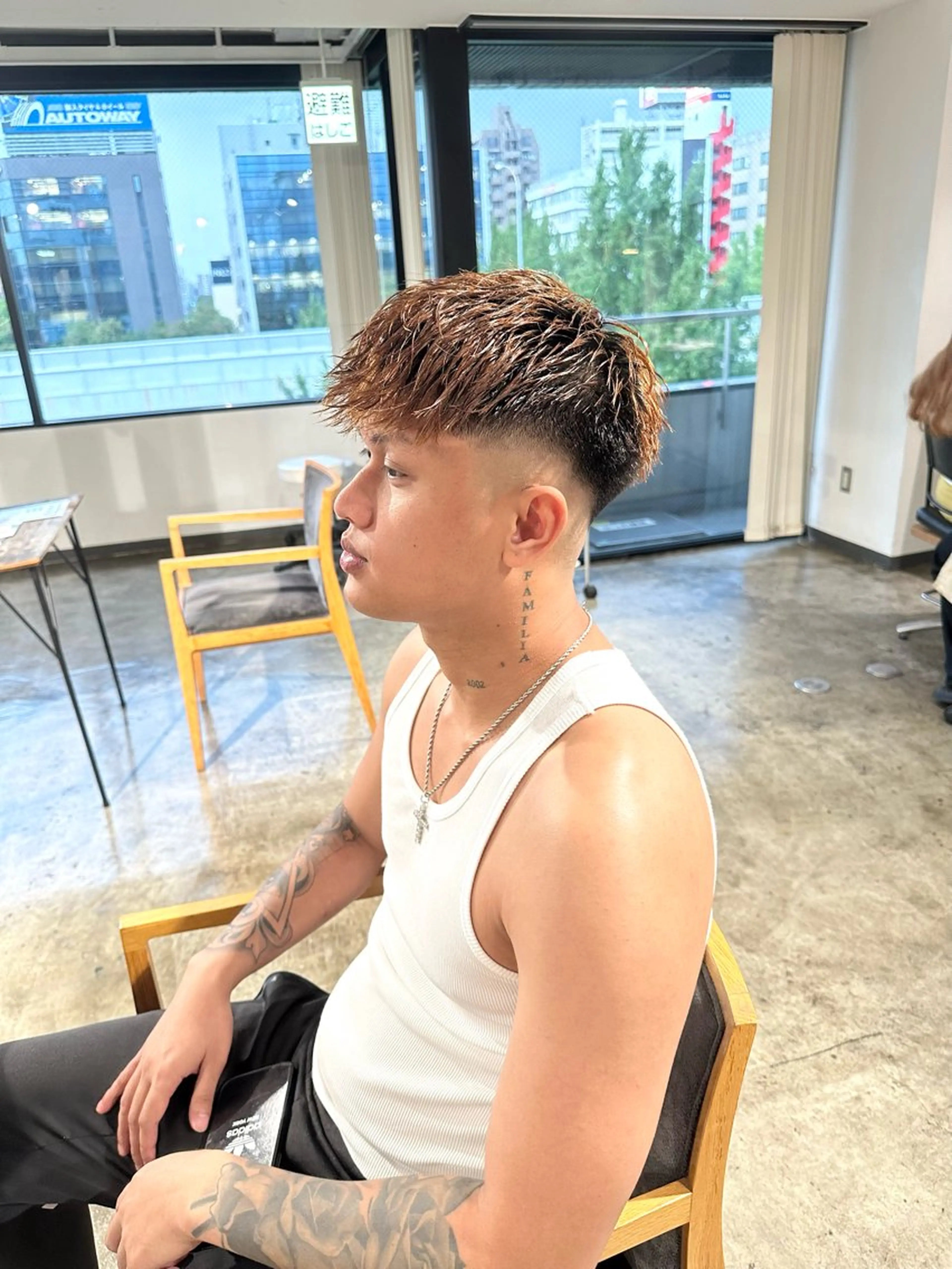 メンズ フェードカット メンズパーマ スキンフェード スペインカール 刈り上げ 骨格補正施術/メンズ 専門美容師/YUYAのヘアスタイル