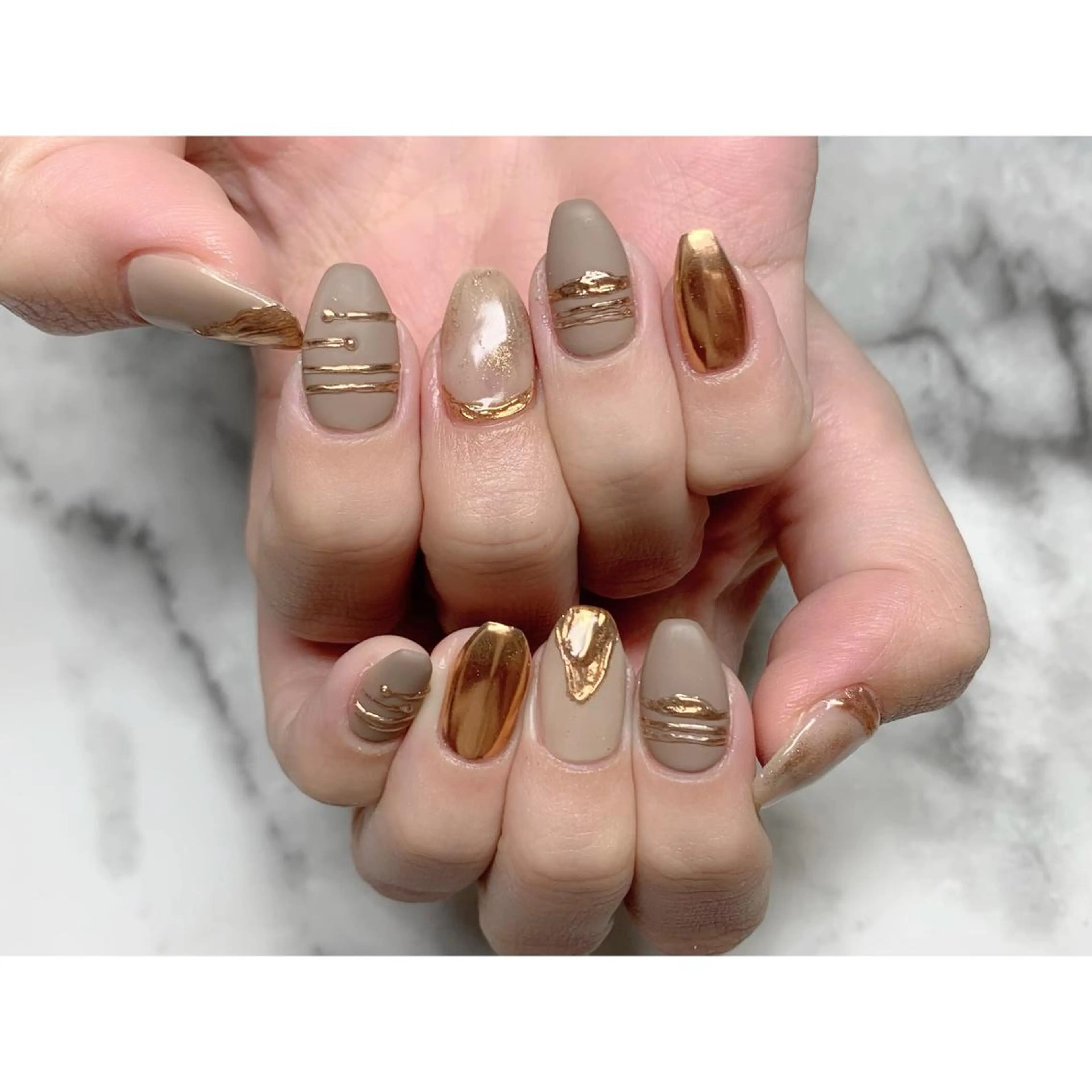 ネイル マットネイル ミラーネイル nailsalon maluriのネイルデザイン