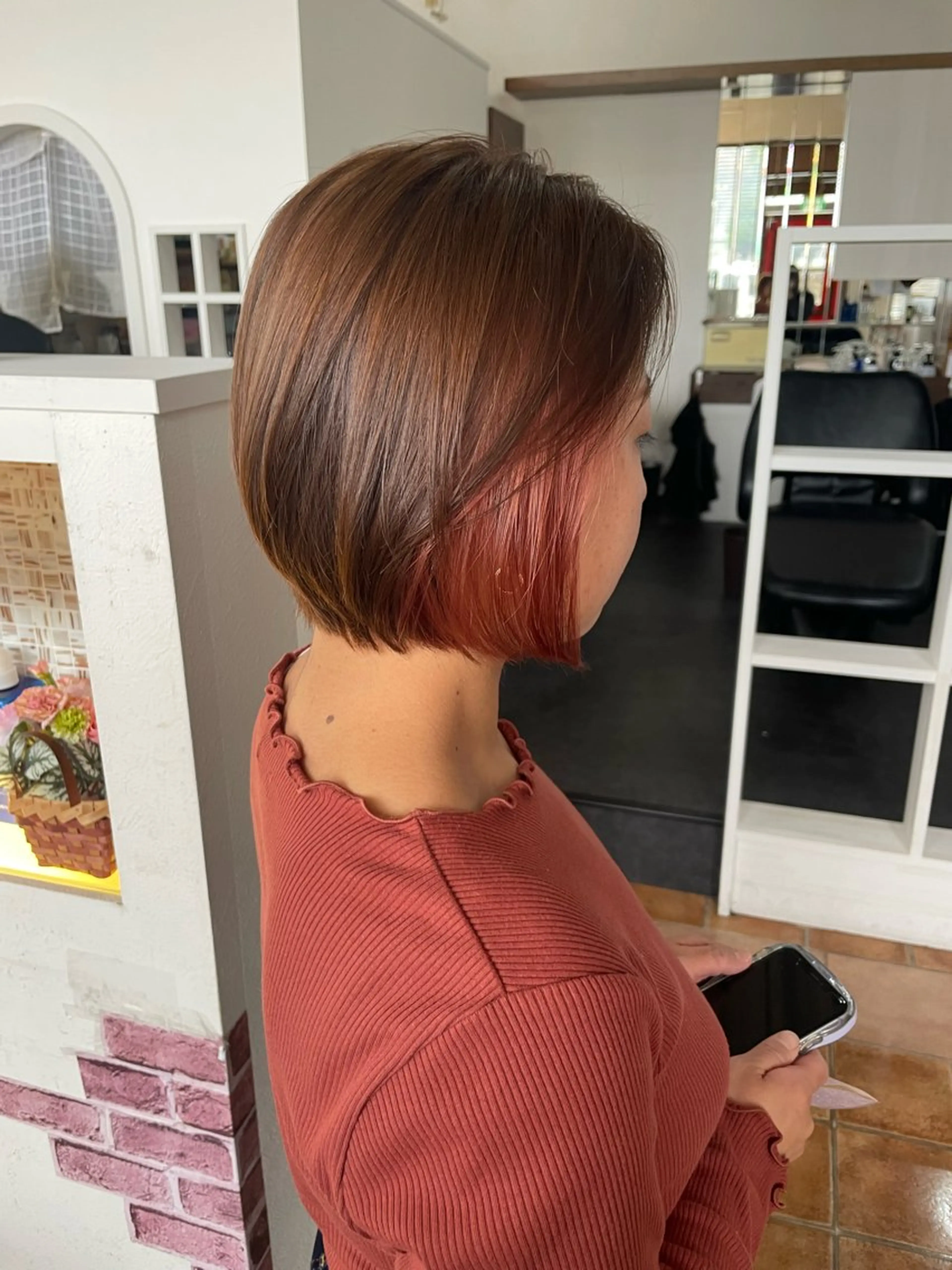 ショート カラー 川元 汐音のヘアスタイル