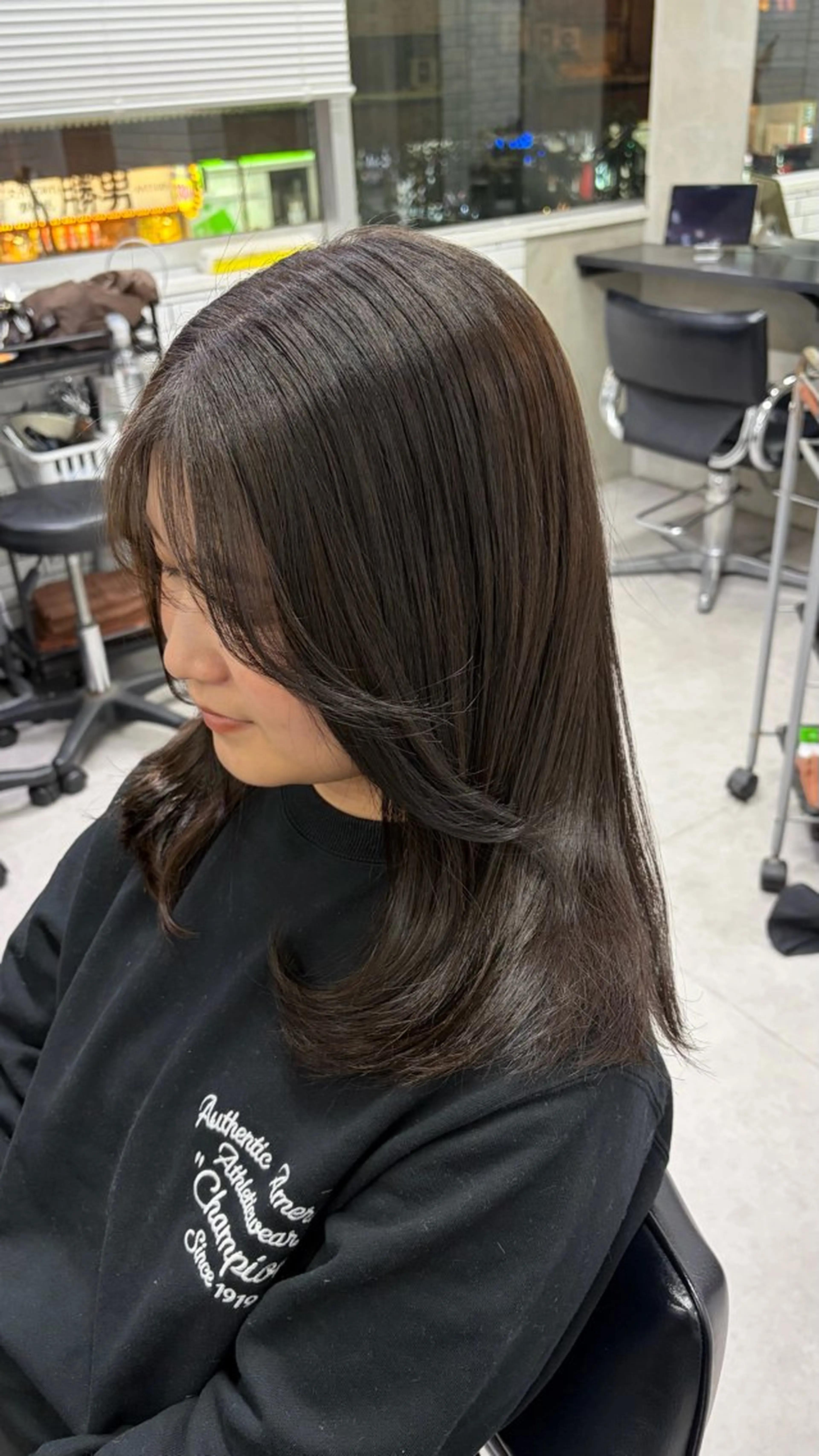 セミロング カット ヘアカラー トリートメント 髪質改善💎レイヤー /メンズ　井田直美のヘアスタイル