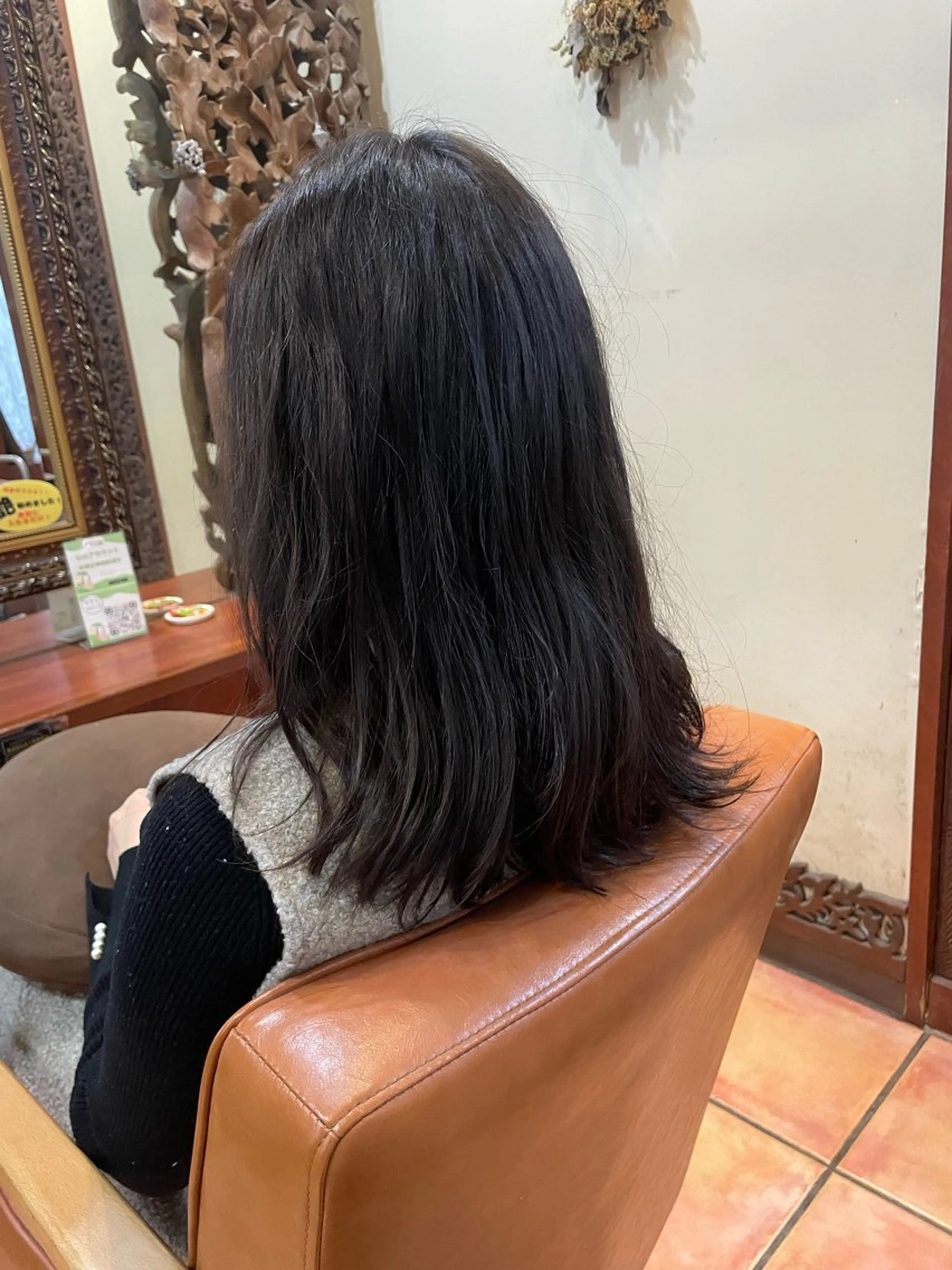 セミロング セミロングパーマ 白鳥 悠斗のヘアスタイル