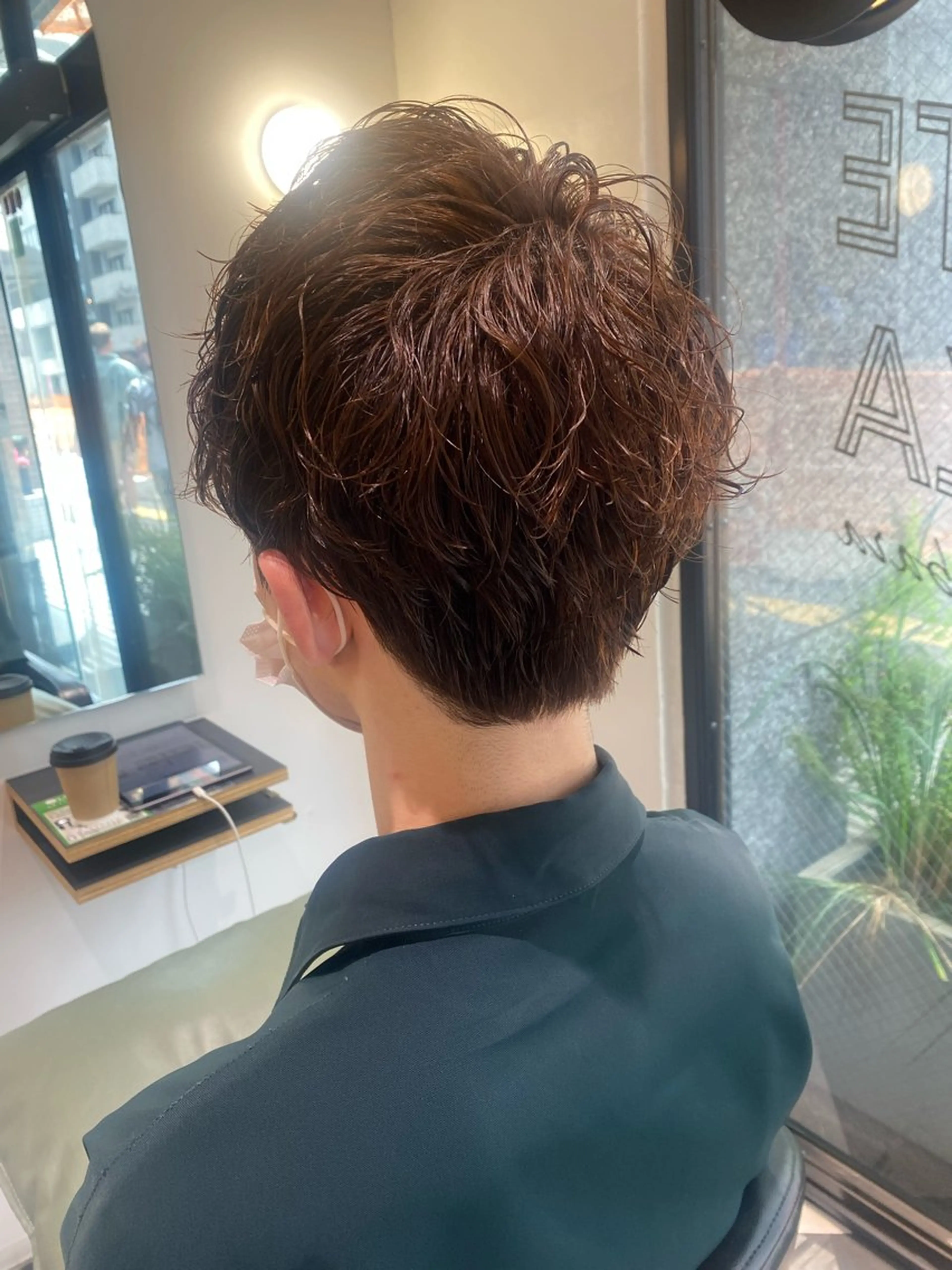 眉カット付き😎メンズカット＆カラー＆炭酸スパの写真