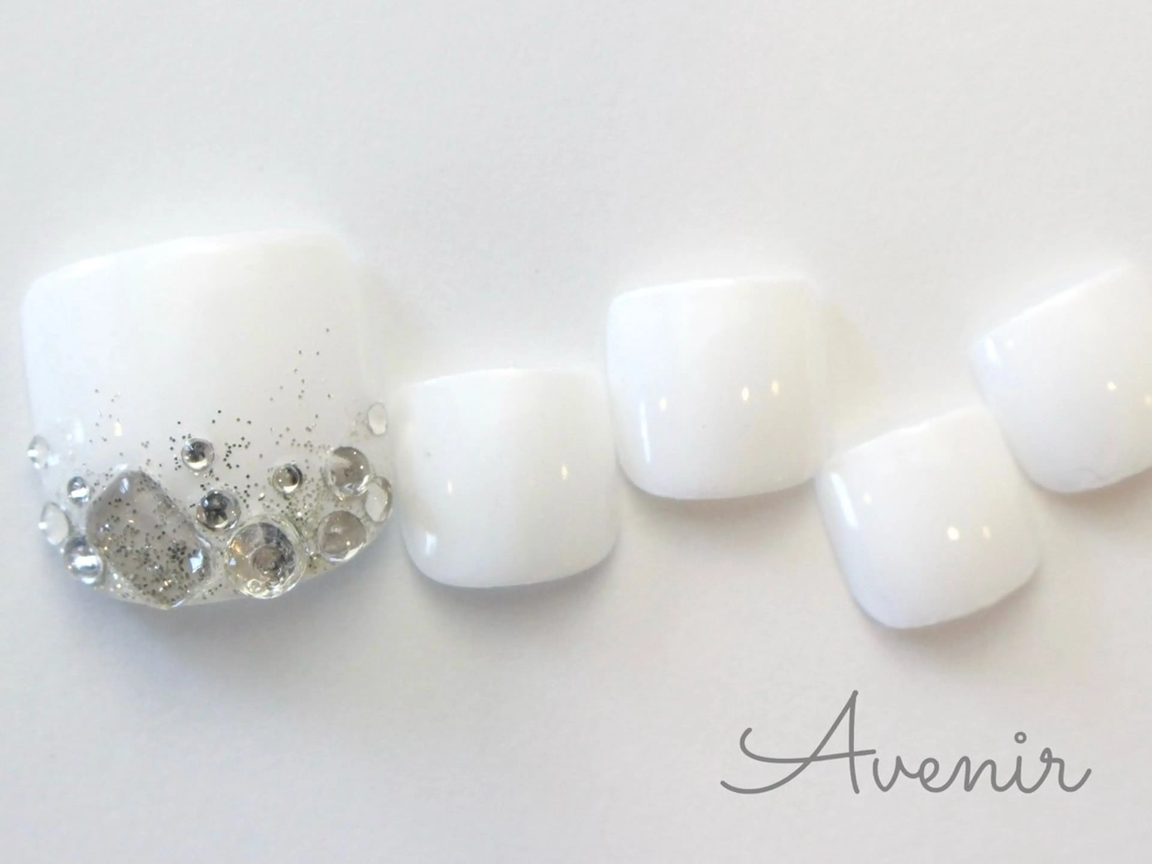 ネイル ハンドネイル Avenir 表参道 nail&eye予約のネイルデザイン