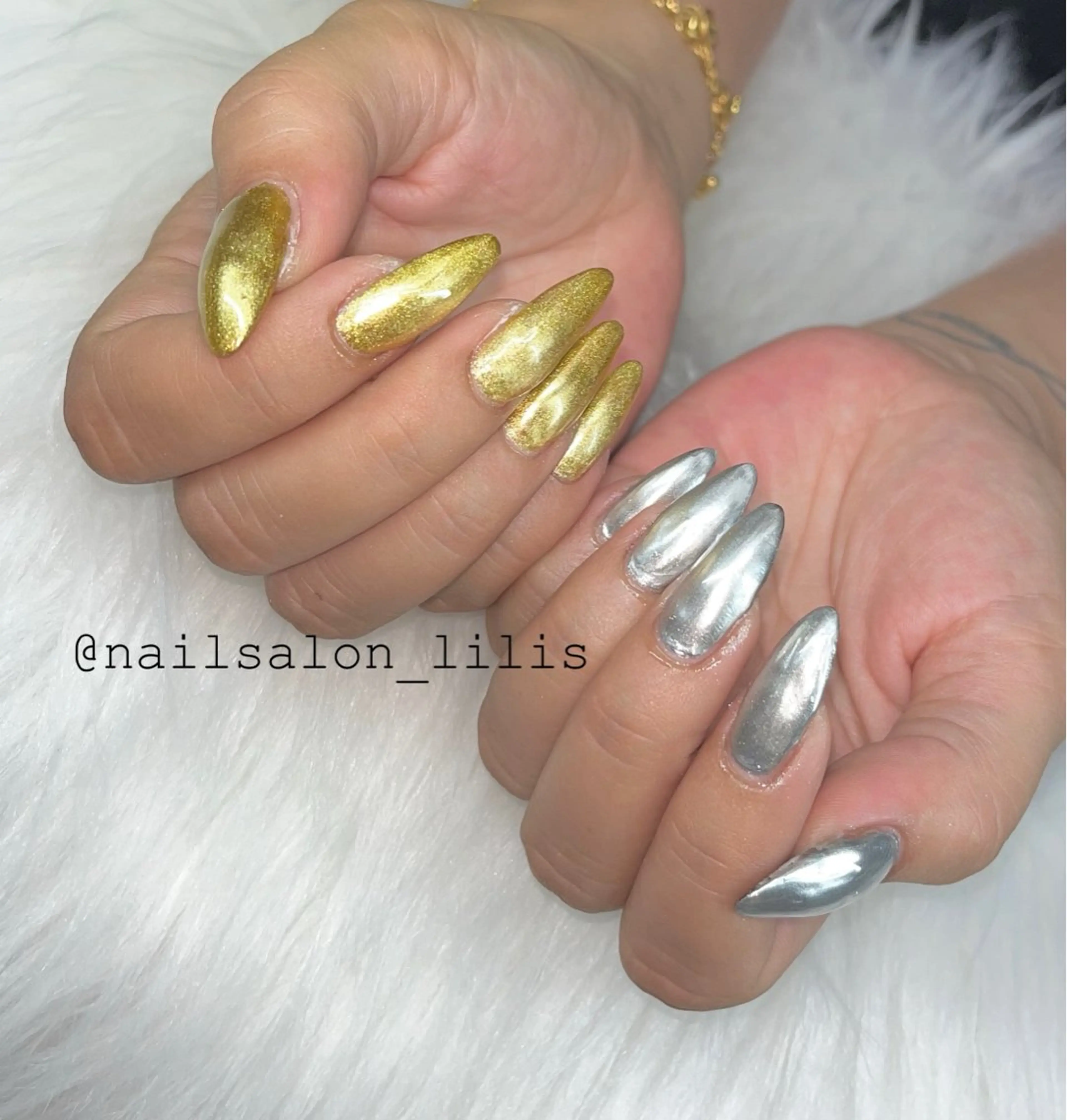 ネイル ミラーネイル ハンドネイル nailsalon Lilisのネイルデザイン