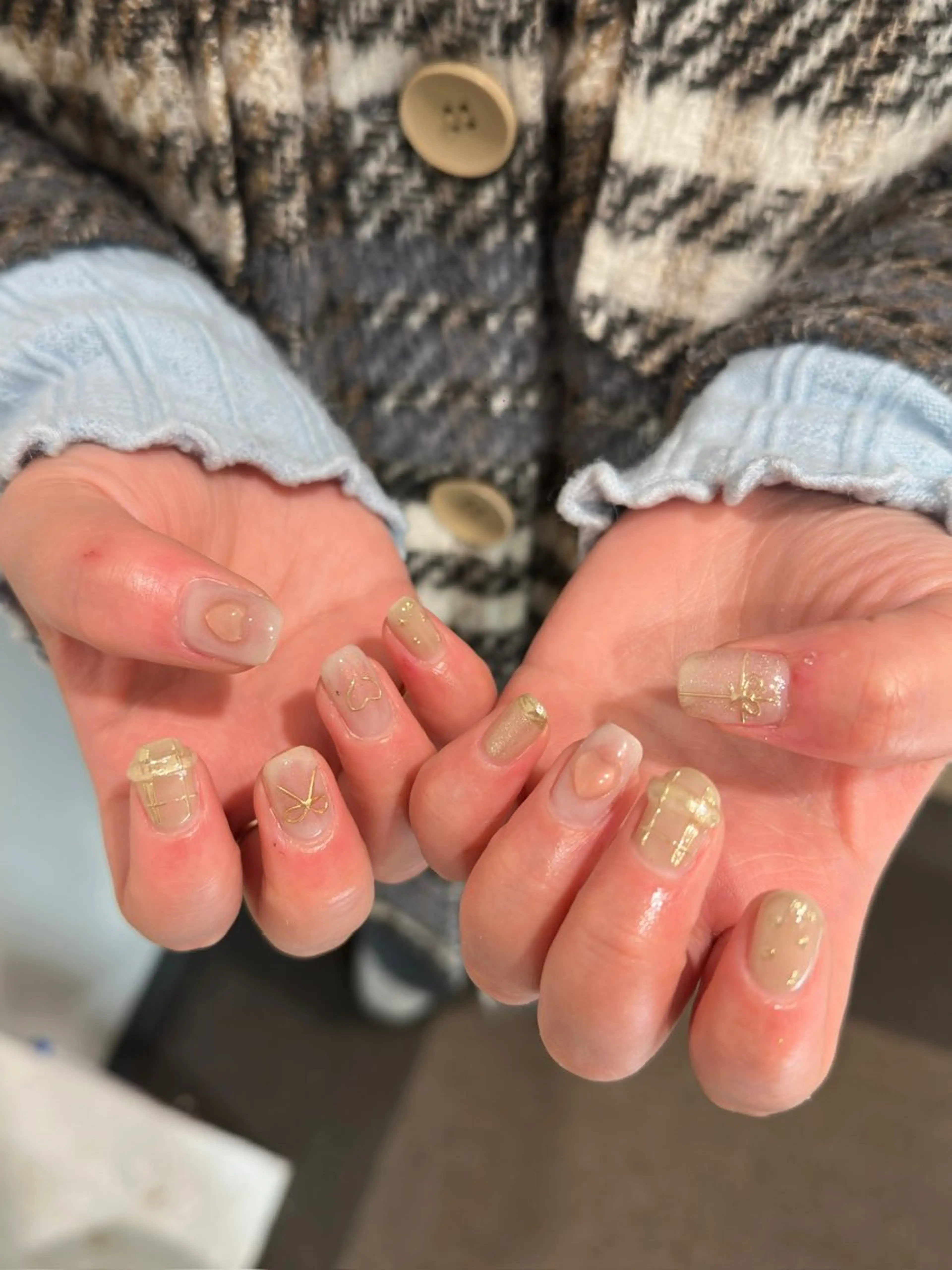 ネイル ハンドネイル 🎀 Hiyubi._.nail 🫧所属・🎀フェイ フェイ🫧💗のネイルデザイン