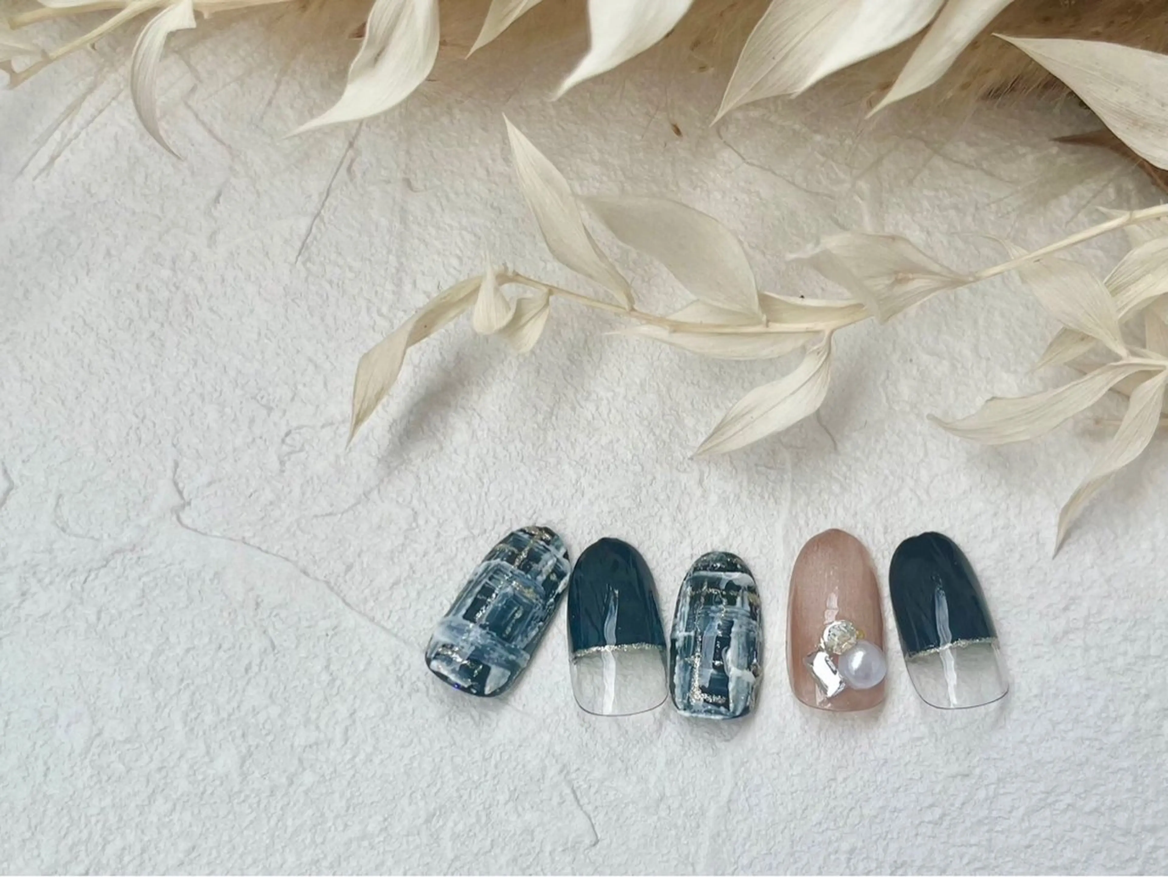 ネイル ジェルネイル メンズネイル パラジェル ワンホンネイル ブライダルネイル ハンドネイル kiki nail &brow二子玉川の眉毛・アイブロウイメージ