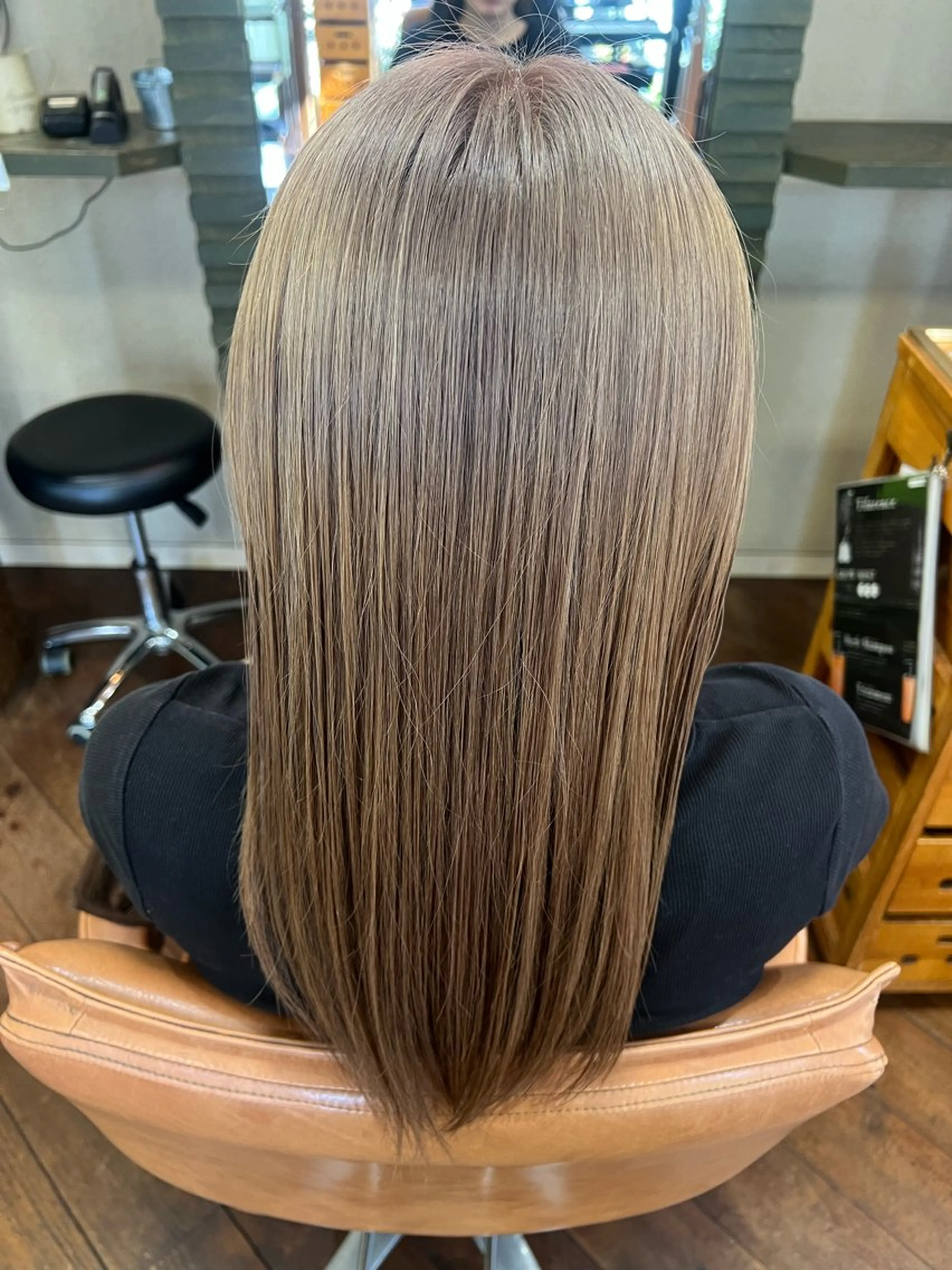 カラー ヘアカラー 奥田 勝亮のヘアスタイル