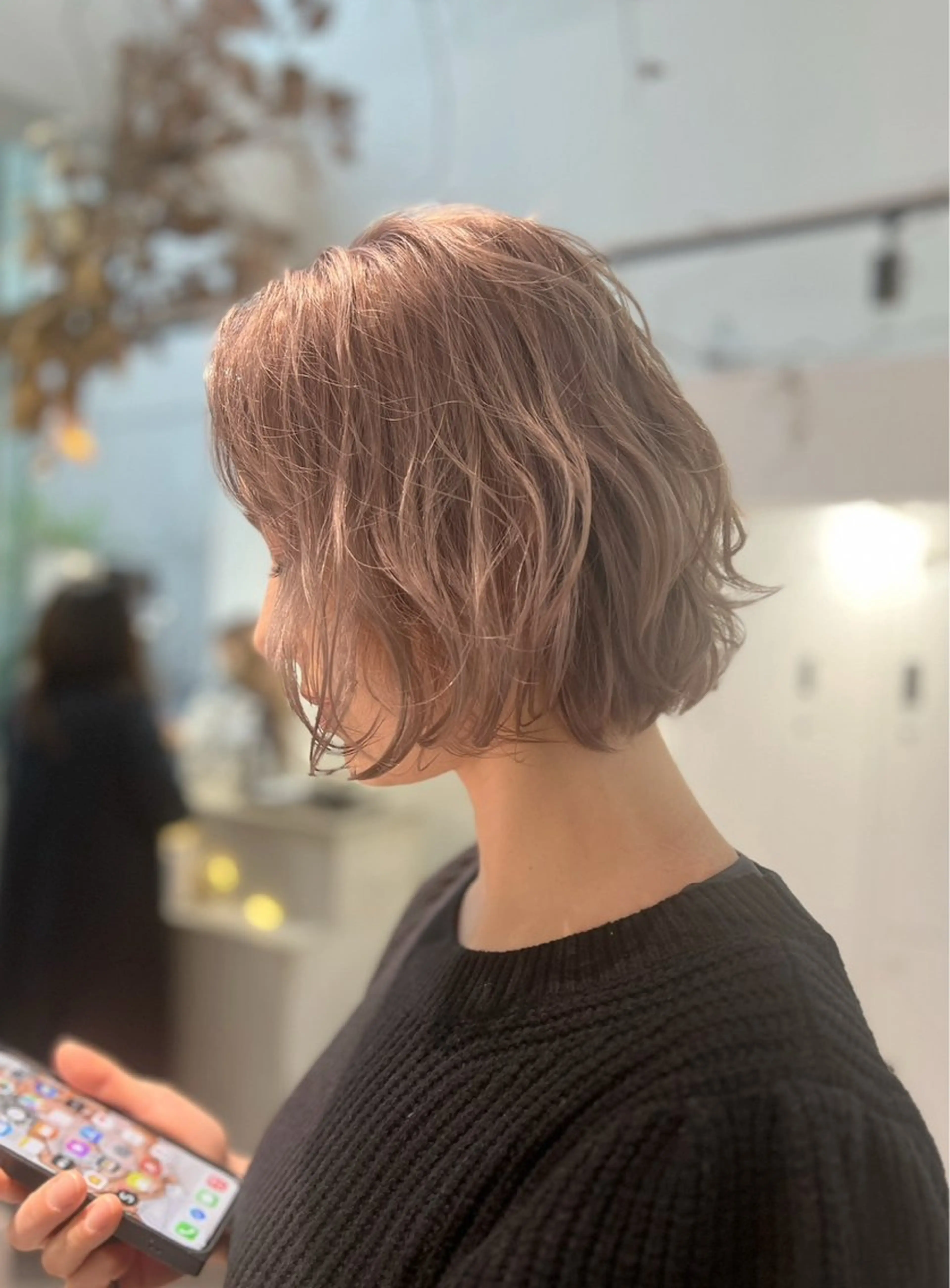 ショート カラー ショートボブ ベージュカラー ブリーチ ダブルカラー ハイライトカラー カット ヘアカラー トリートメント CHERIEブリーチ ダブルカラー　天神のヘアスタイル