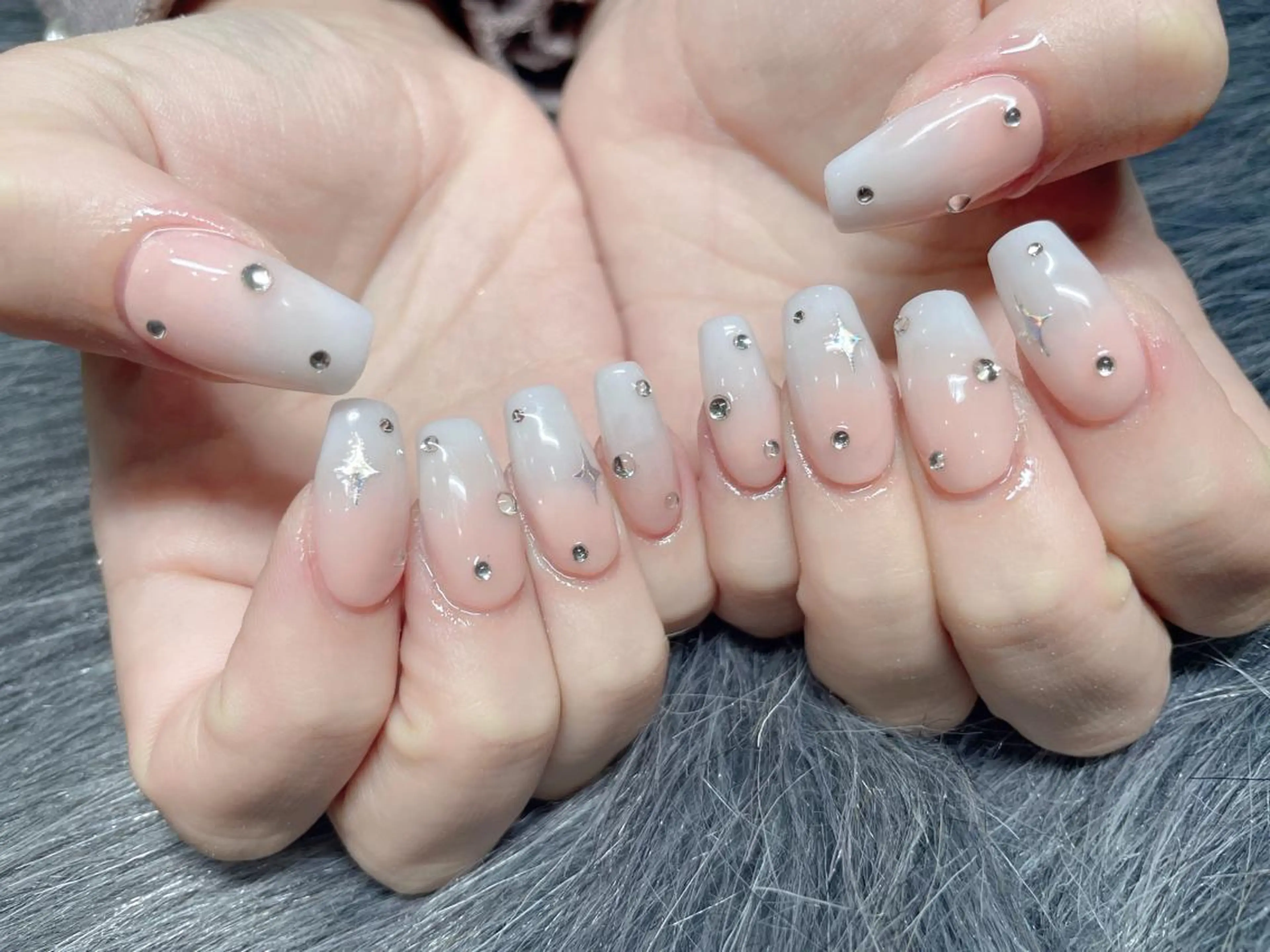 ミディアム ネイル 《LB》ラブリエ Nail&eyeのマツエク・マツパデザイン