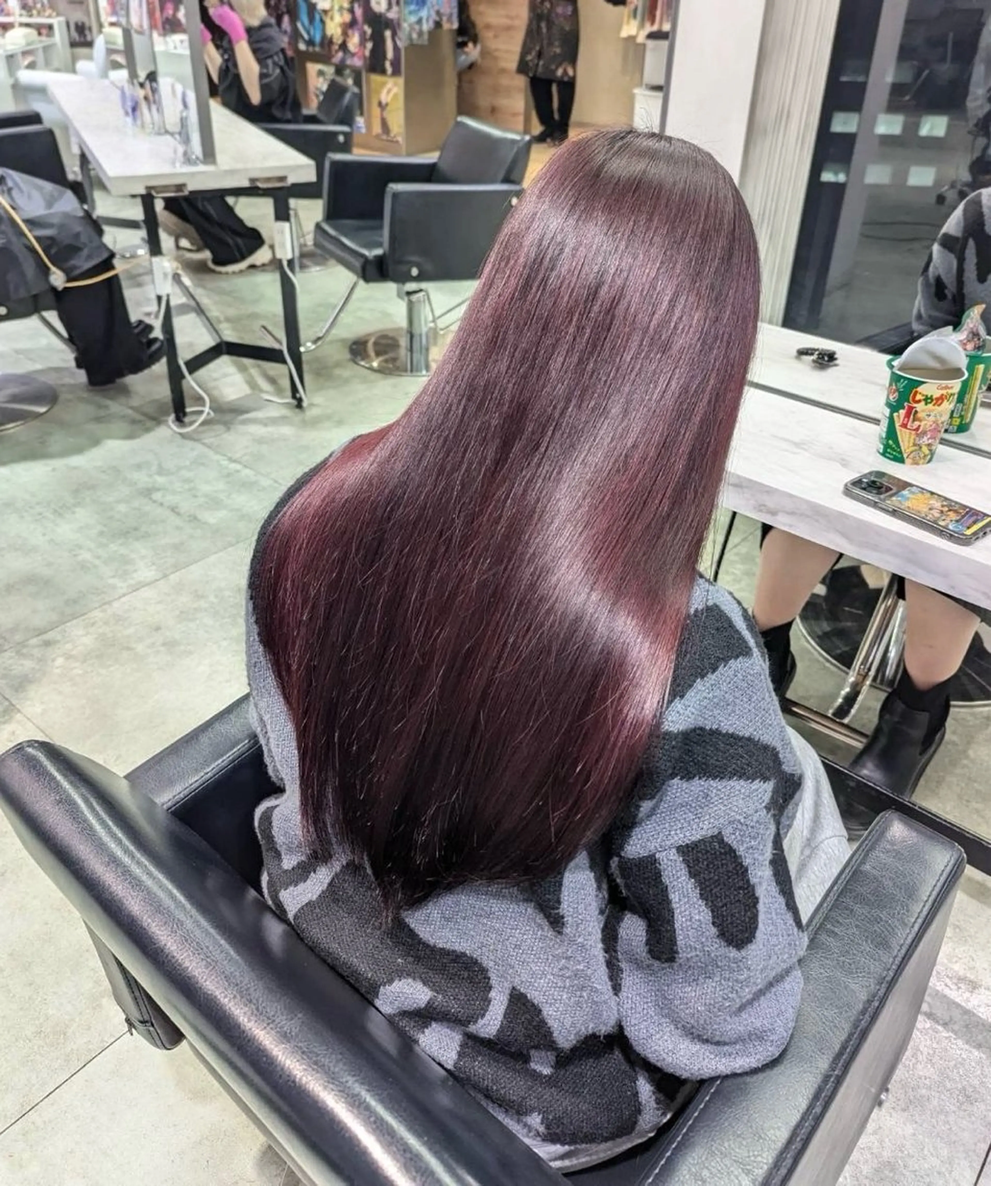 ロング カラー ブリーチ 透明感カラー ラベンダーカラー ブリーチなしカラー ピンクカラー 吉川 琴美のヘアスタイル