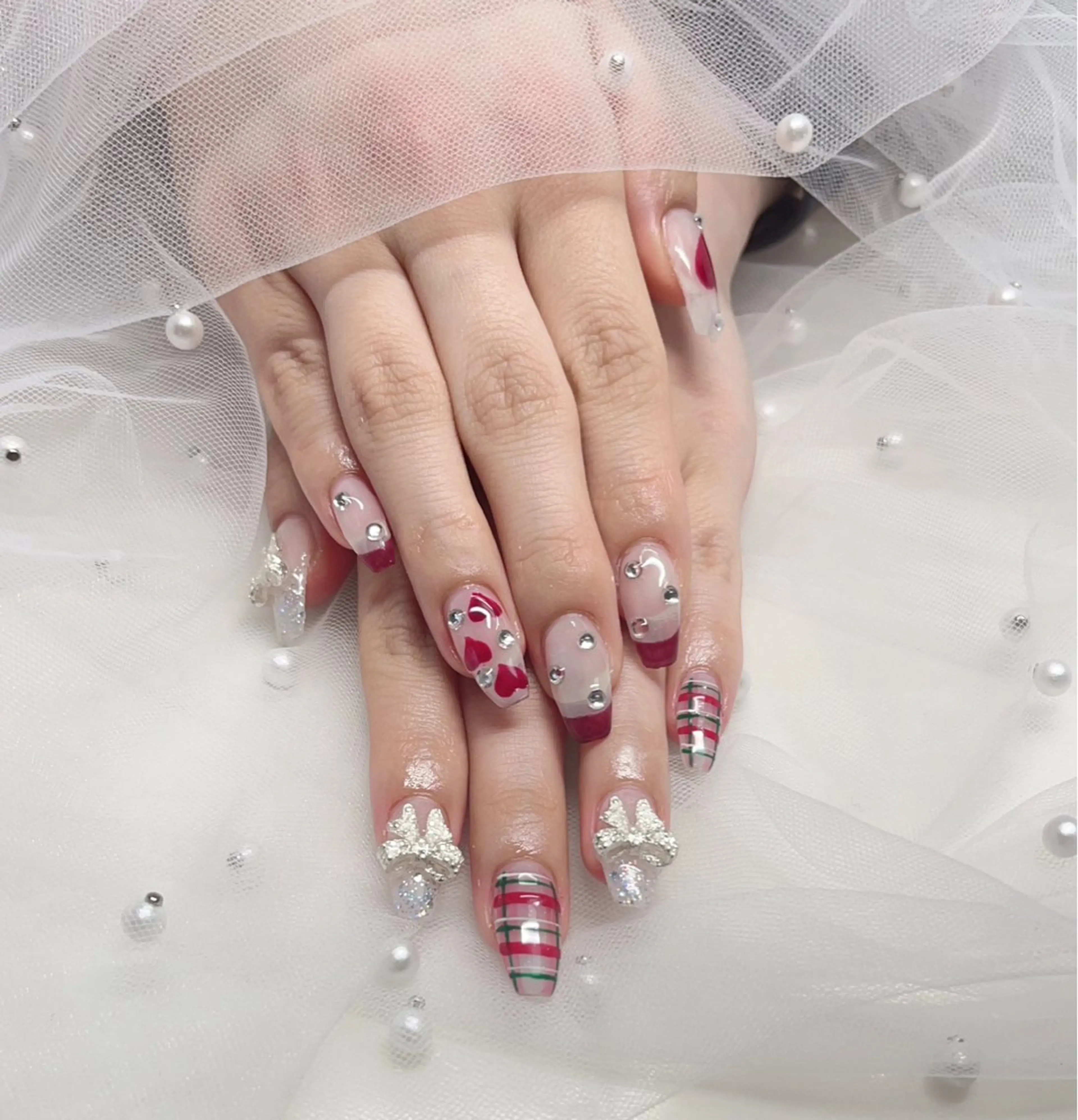 ネイル KARI ネイルサロンのネイルデザイン