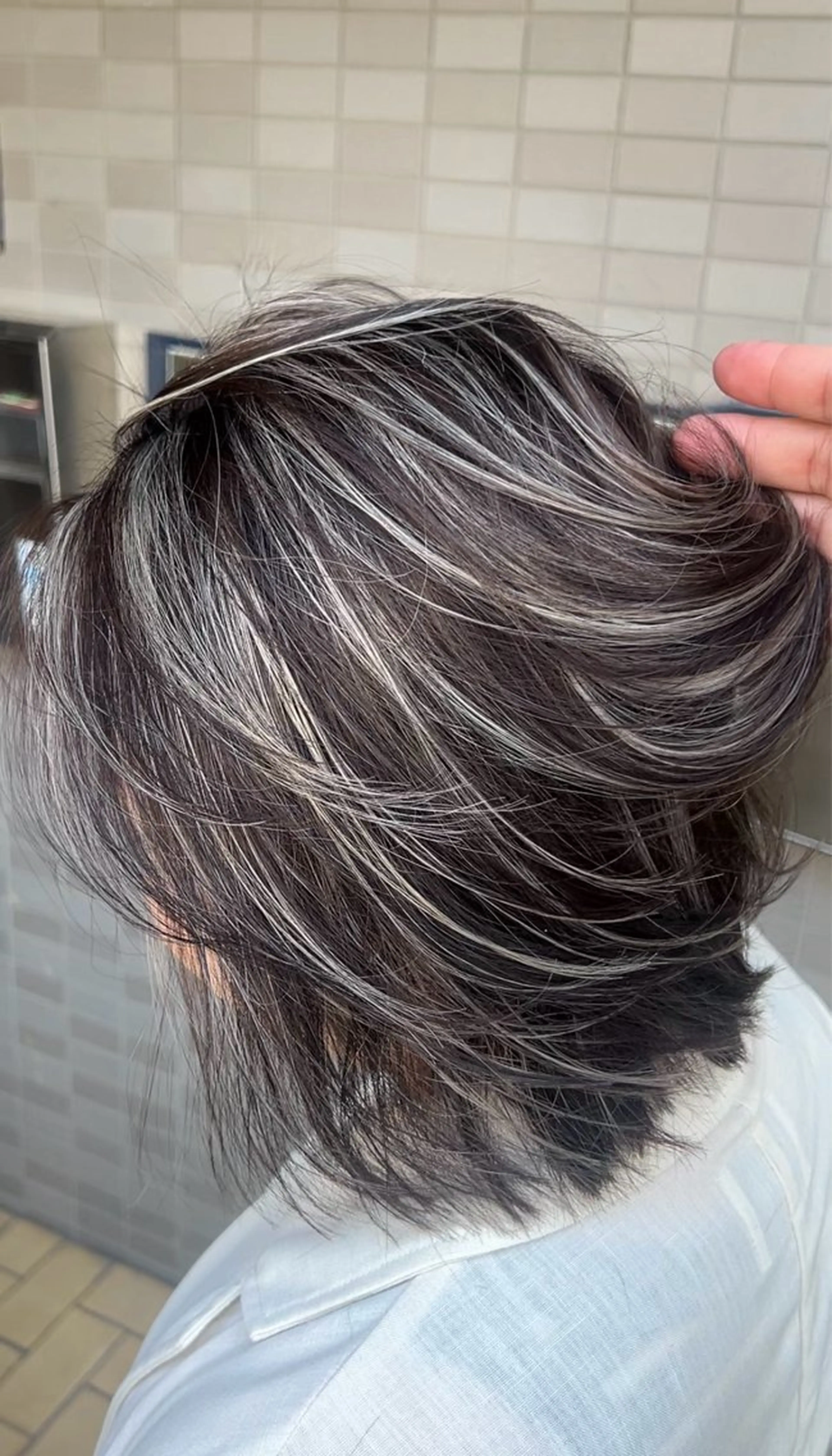 ミディアム カラー ハイライトカラー ハイライト カット ヘアカラー トリートメント 表参道/ハイライト バレイヤージュのヘアスタイル