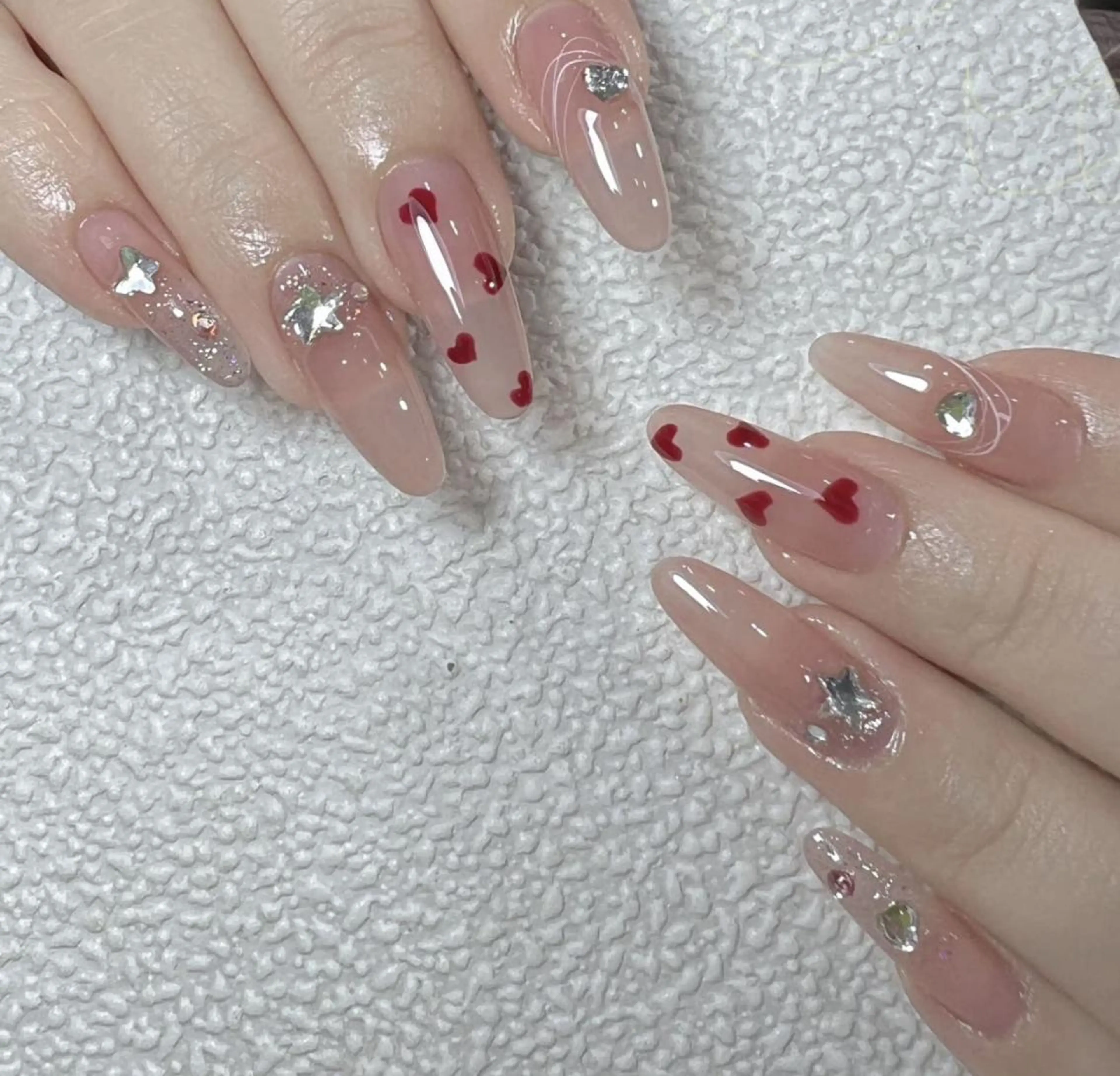 ネイル アートネイル 長さ出し ネイルチップ Queens PUPUのネイルデザイン