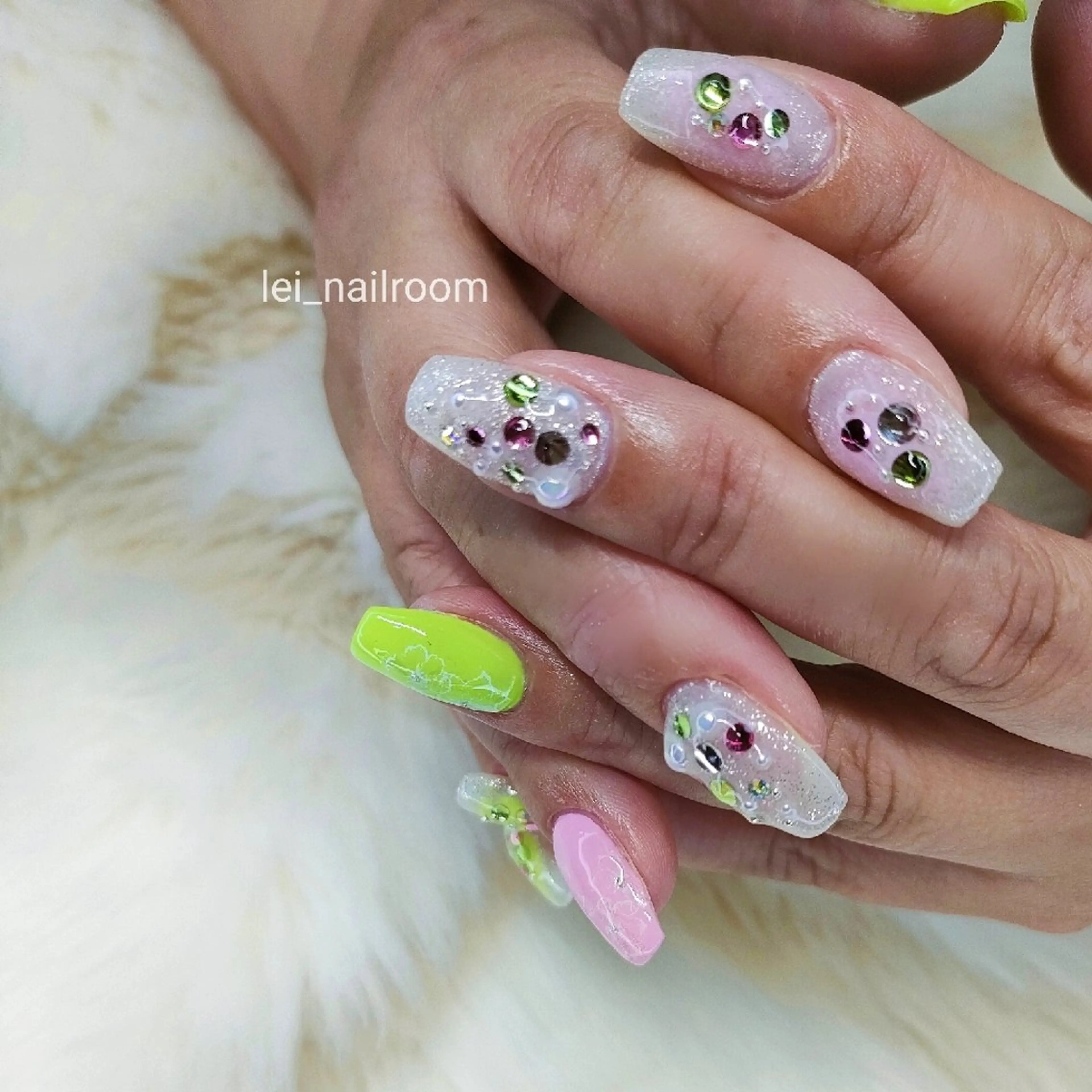 ネイル lei🌼 nailroomのネイルデザイン