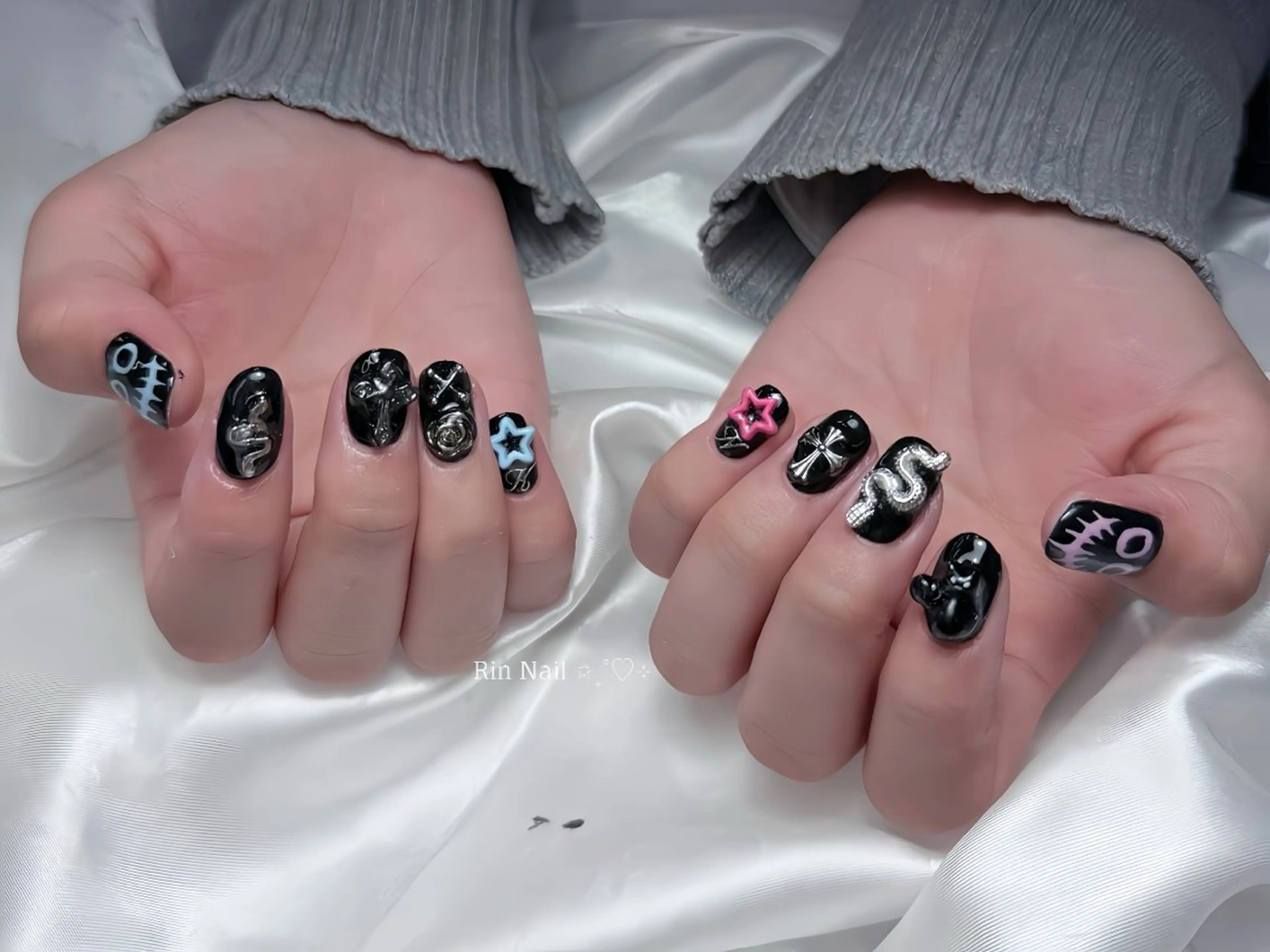 ネイル ボルドー フレンチネイル グラデーション キラキラネイル 韓国ネイル ハンドネイル Rin Nail Shinokuboのネイルデザイン