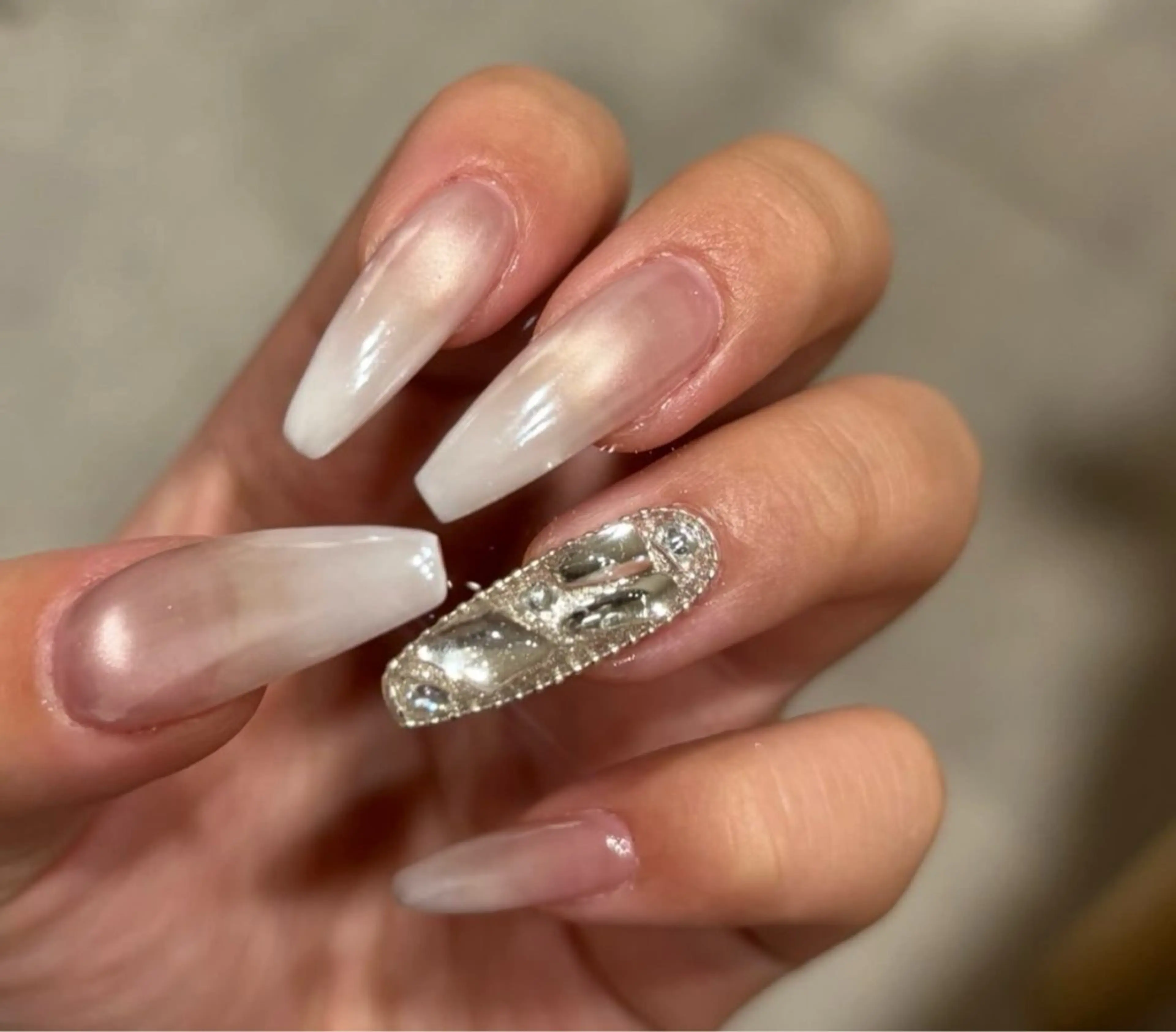 ネイル アートネイル オーロラネイル フレンチネイル ジェルネイル グラデーション ハンドネイル Ryu Nail NekoChanのネイルデザイン