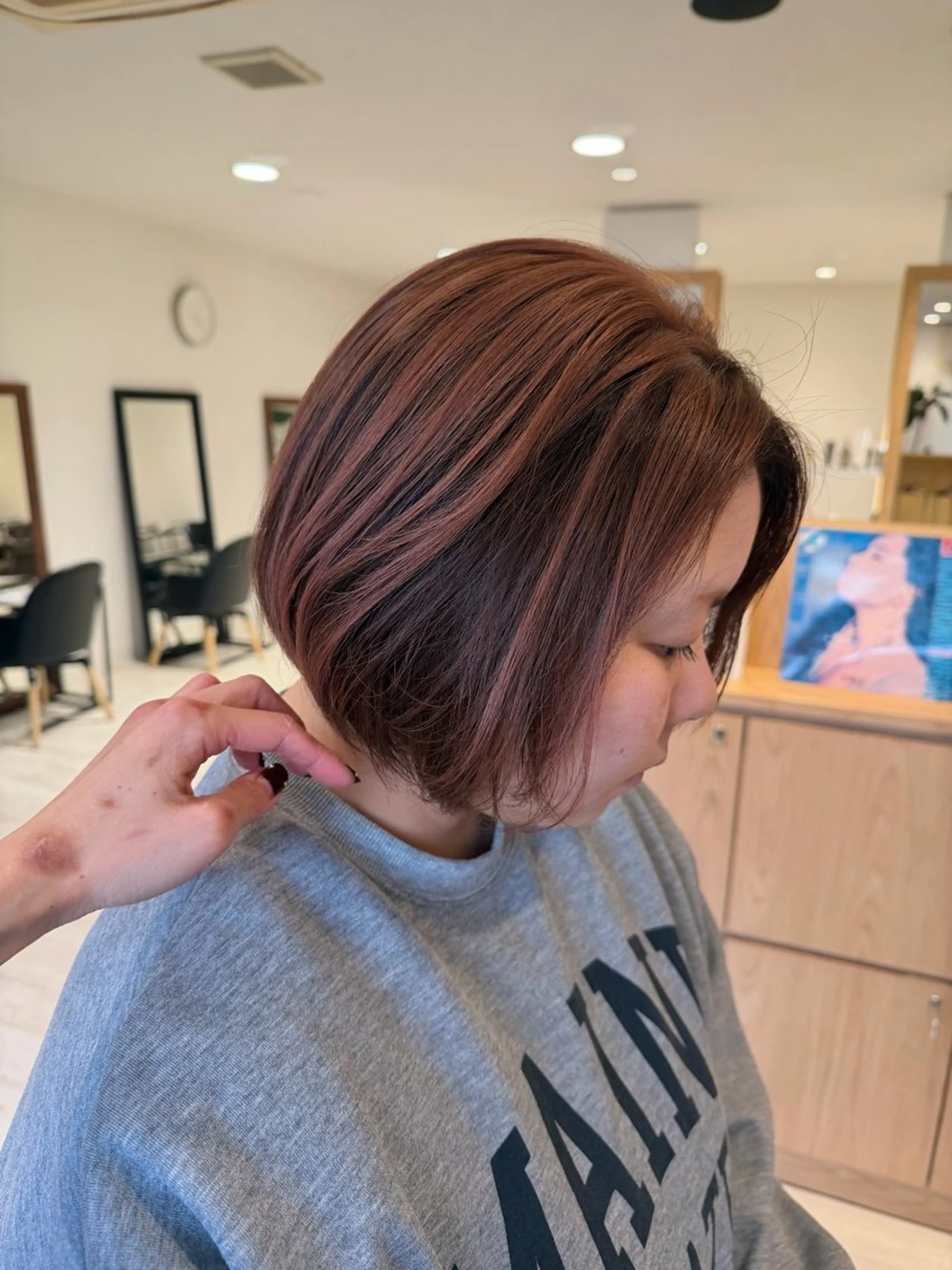 ミディアム 能松 玲奈のヘアスタイル