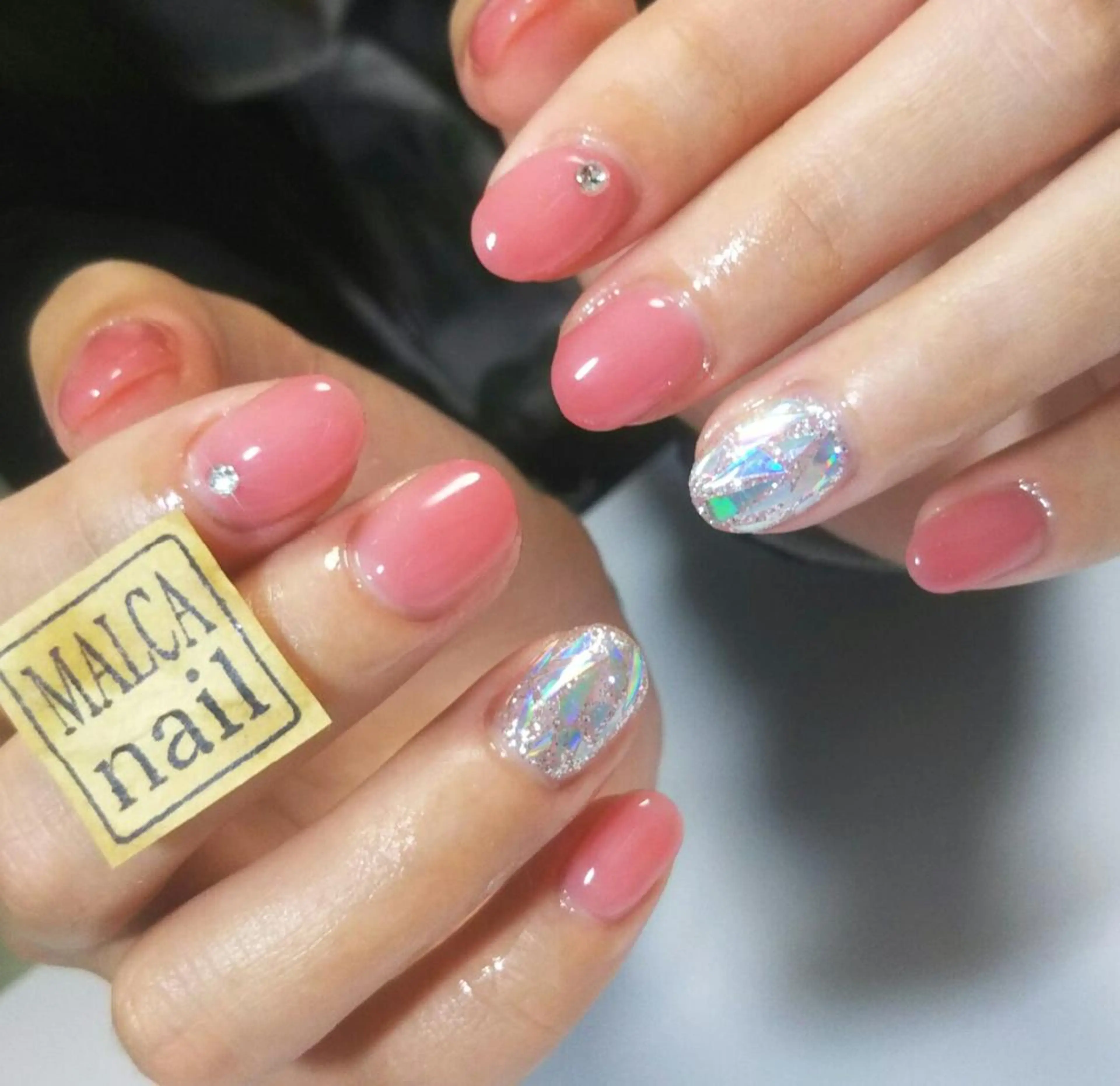 セミロング パーマ ネイル キッズ マツエク・マツパ 荒木 莉奈のネイルデザイン