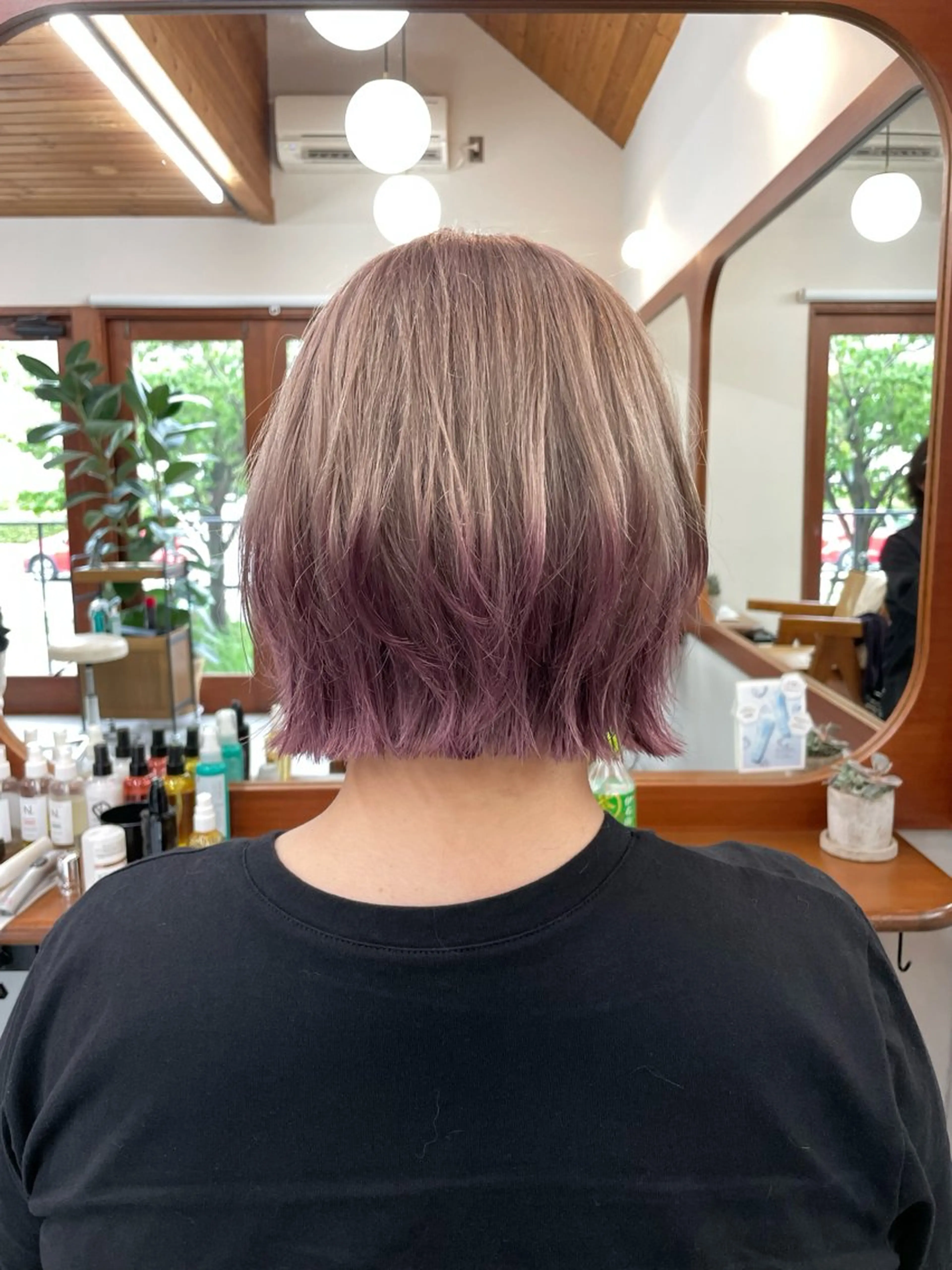 ショート カラー ボブレイヤー デザインカラー ボブ レイヤーカット 五十嵐 雄毅のヘアスタイル