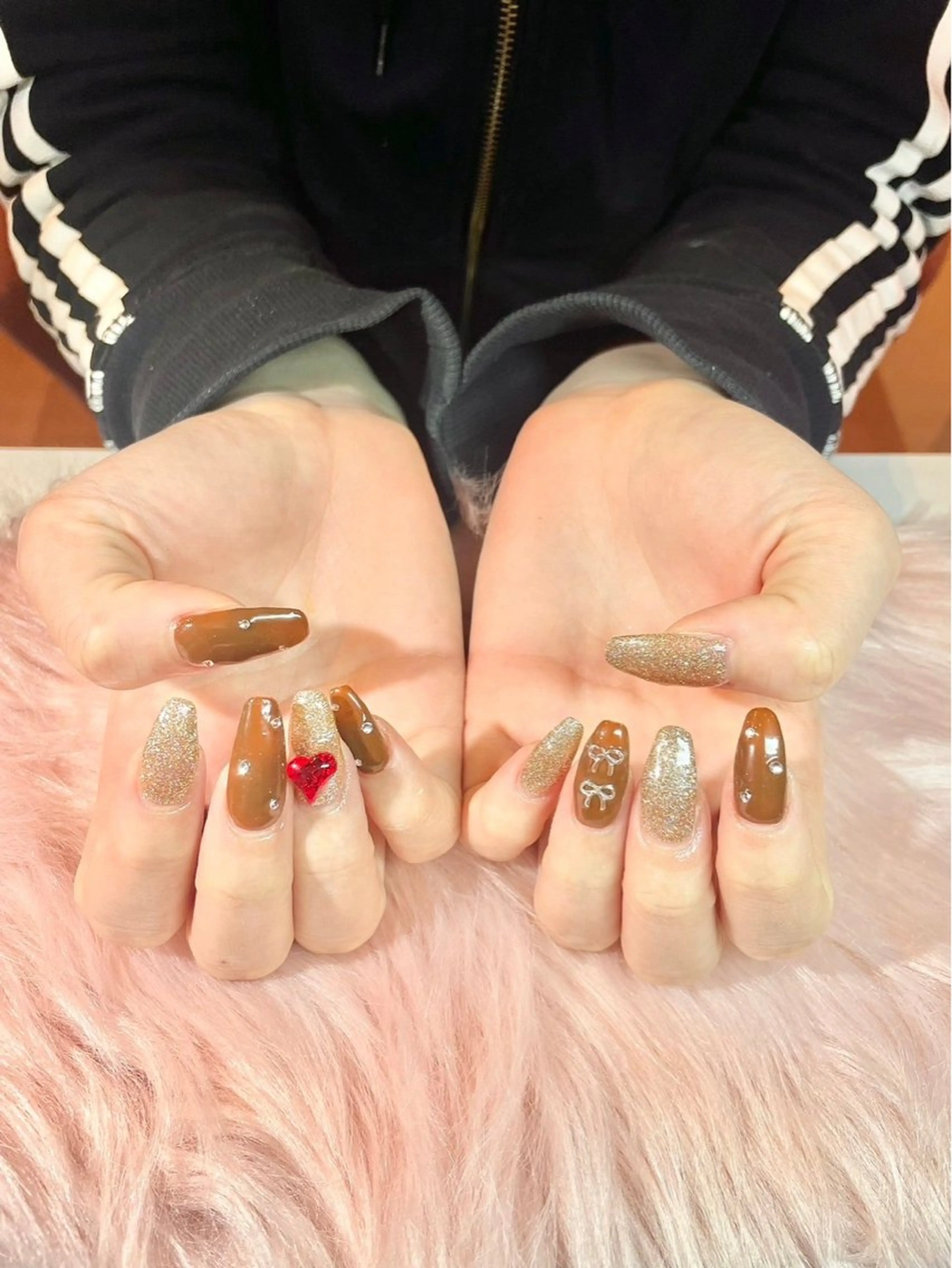 ネイル ワンカラーネイル ストーンネイル Alissa Nail所属・長さだし/新栄町駅 Alissaのネイルデザイン