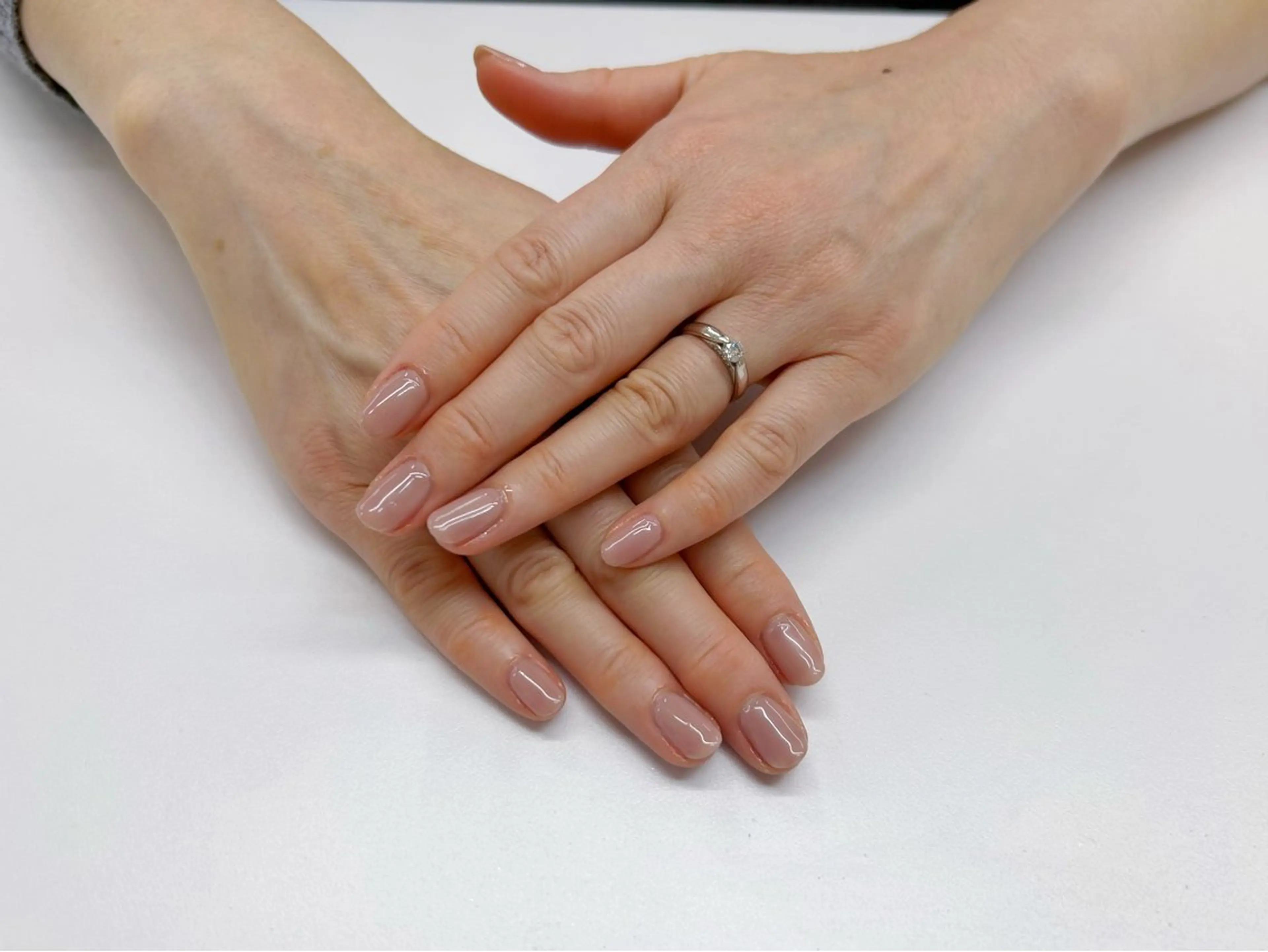 ネイル ワンカラーネイル ハンドネイル 鈴木 優花のネイルデザイン