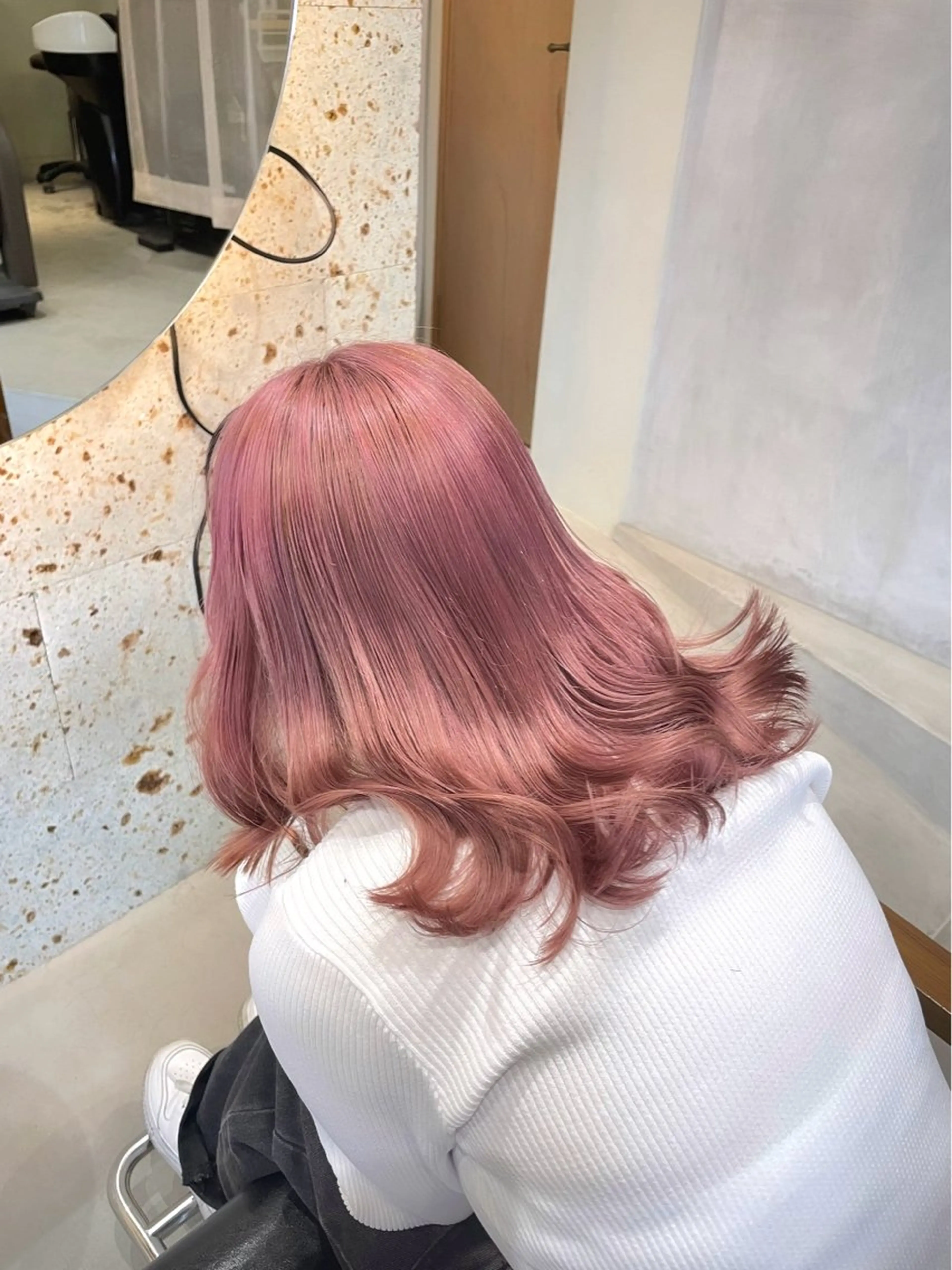 ミディアム カラー tim hinaのヘアスタイル