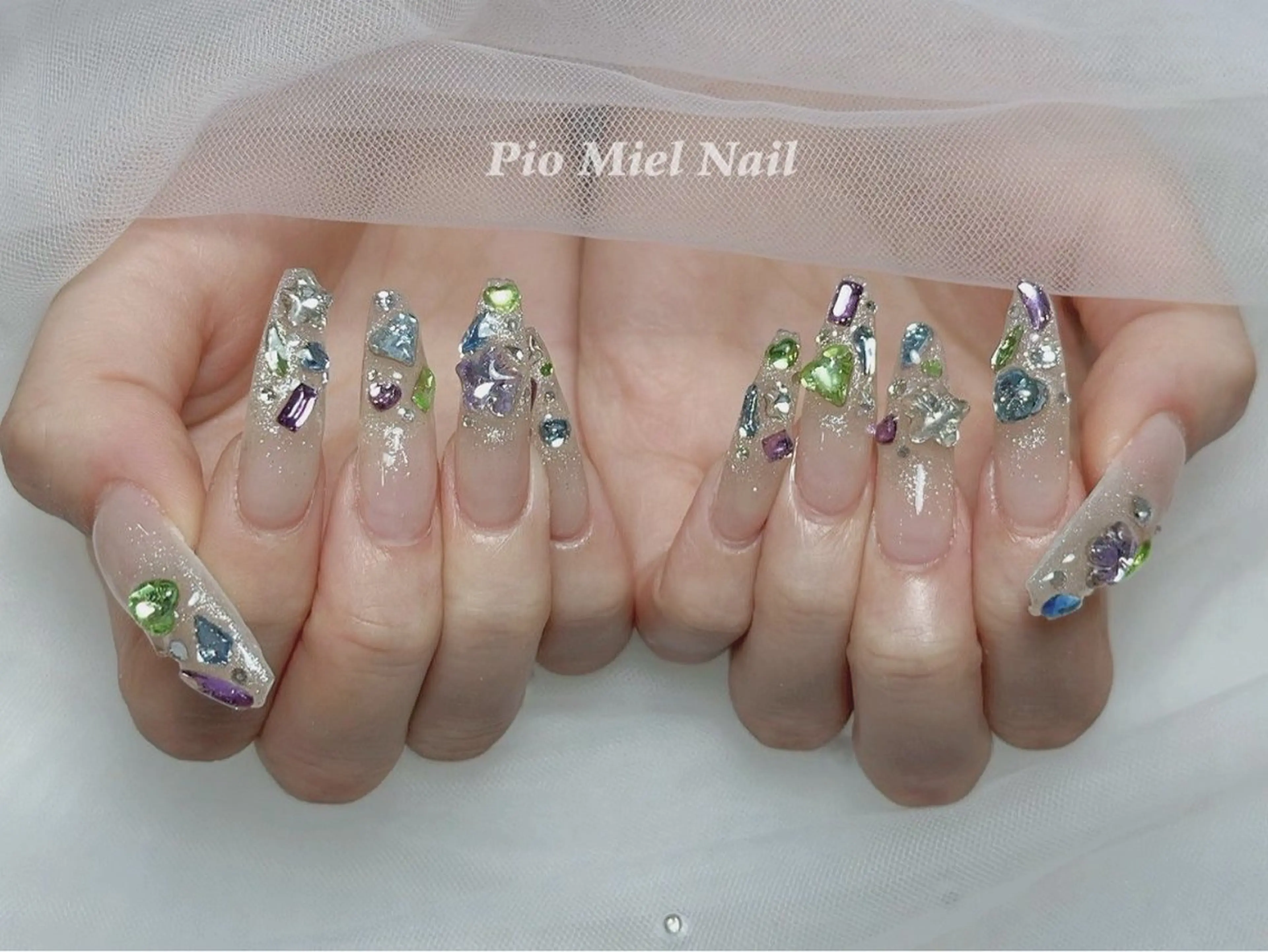 ネイル Pio Mielのネイルデザイン