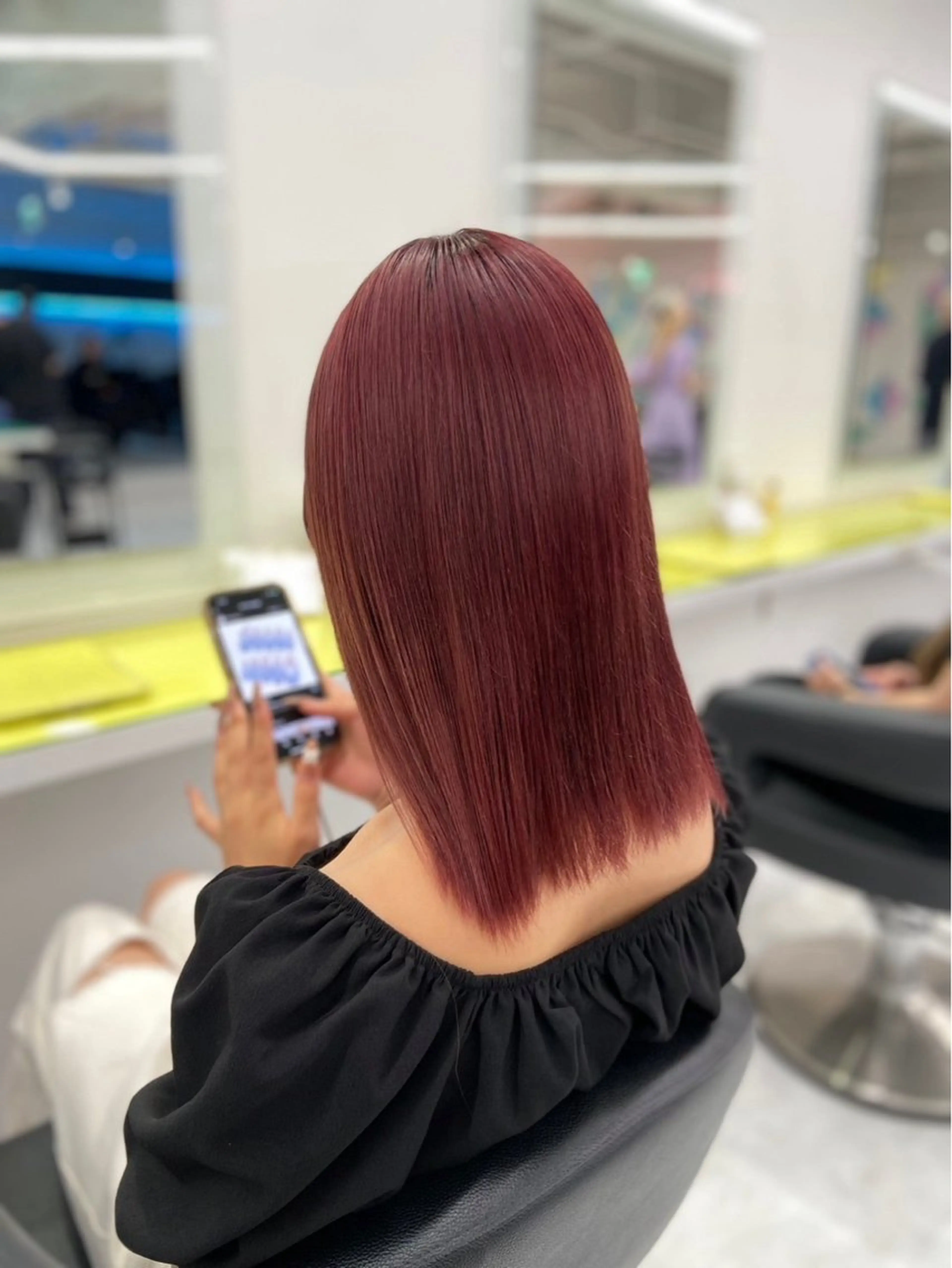 セミロング カラー トレンド暖色ヘア🍒 miu🍒のヘアスタイル