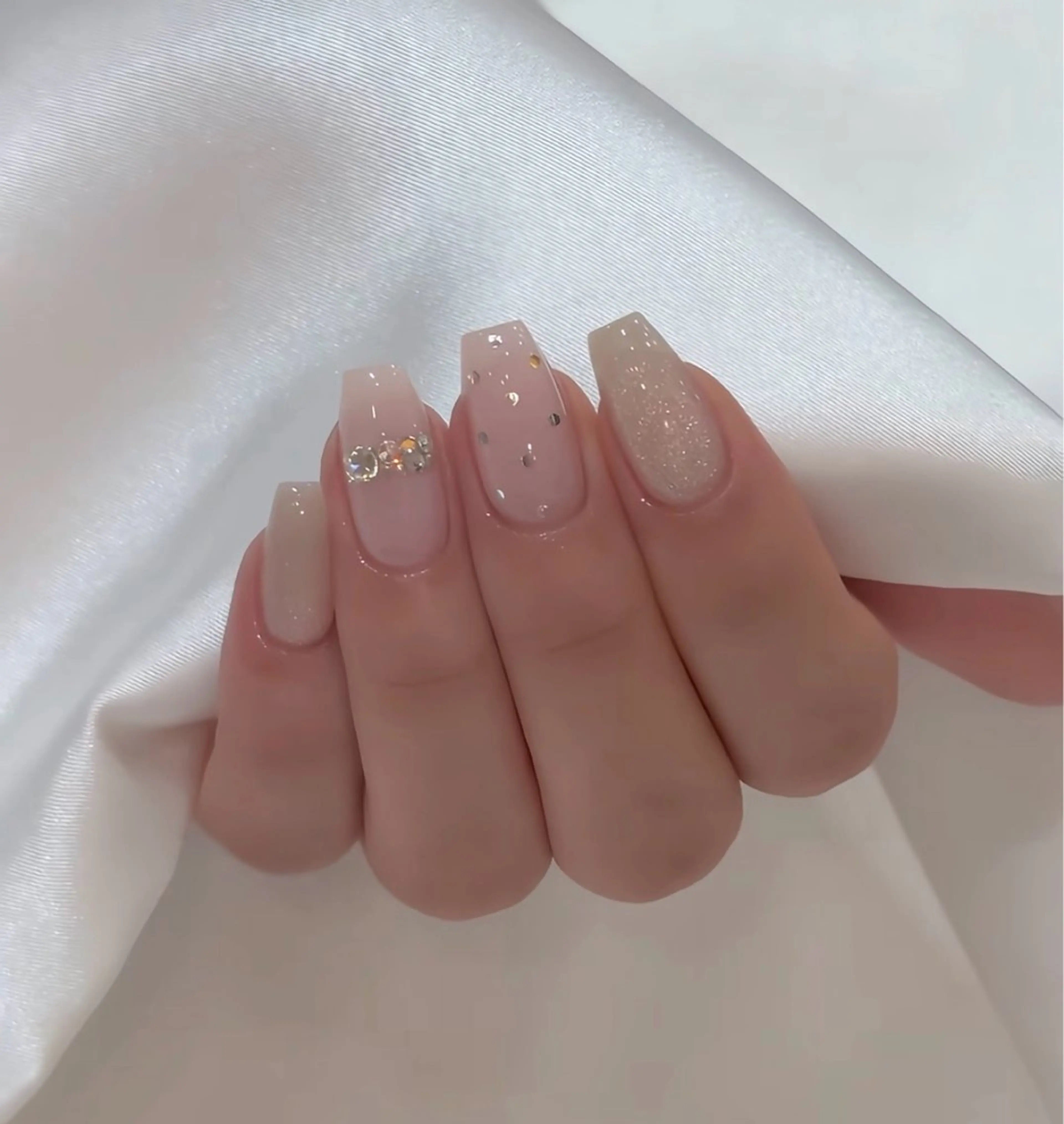 ネイル ハンドネイル WO MIAO💎のネイルデザイン