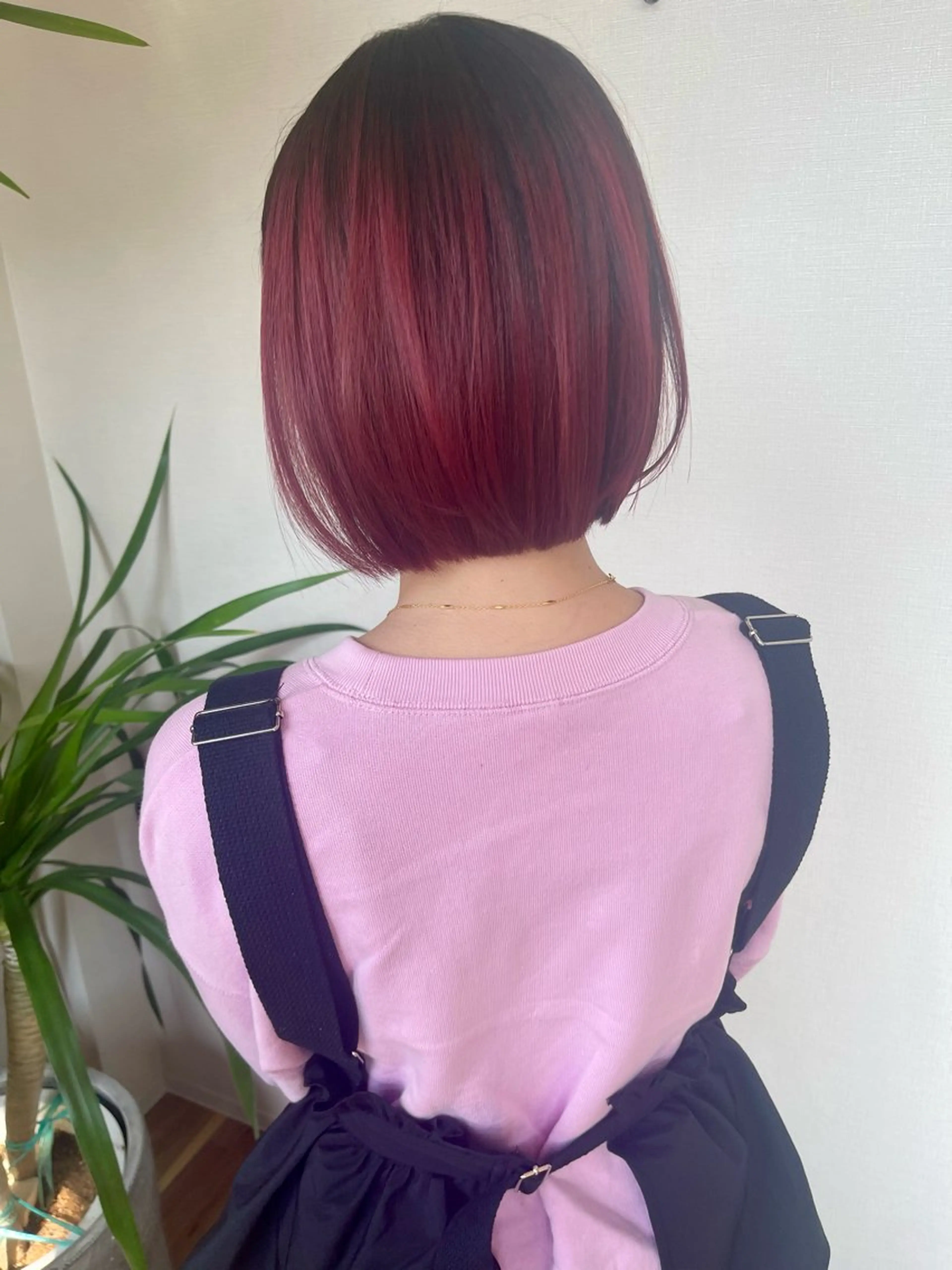 ショート カラー ピンクカラー レッドカラー カット ヘアカラー トリートメント 田室 和幸のヘアスタイル