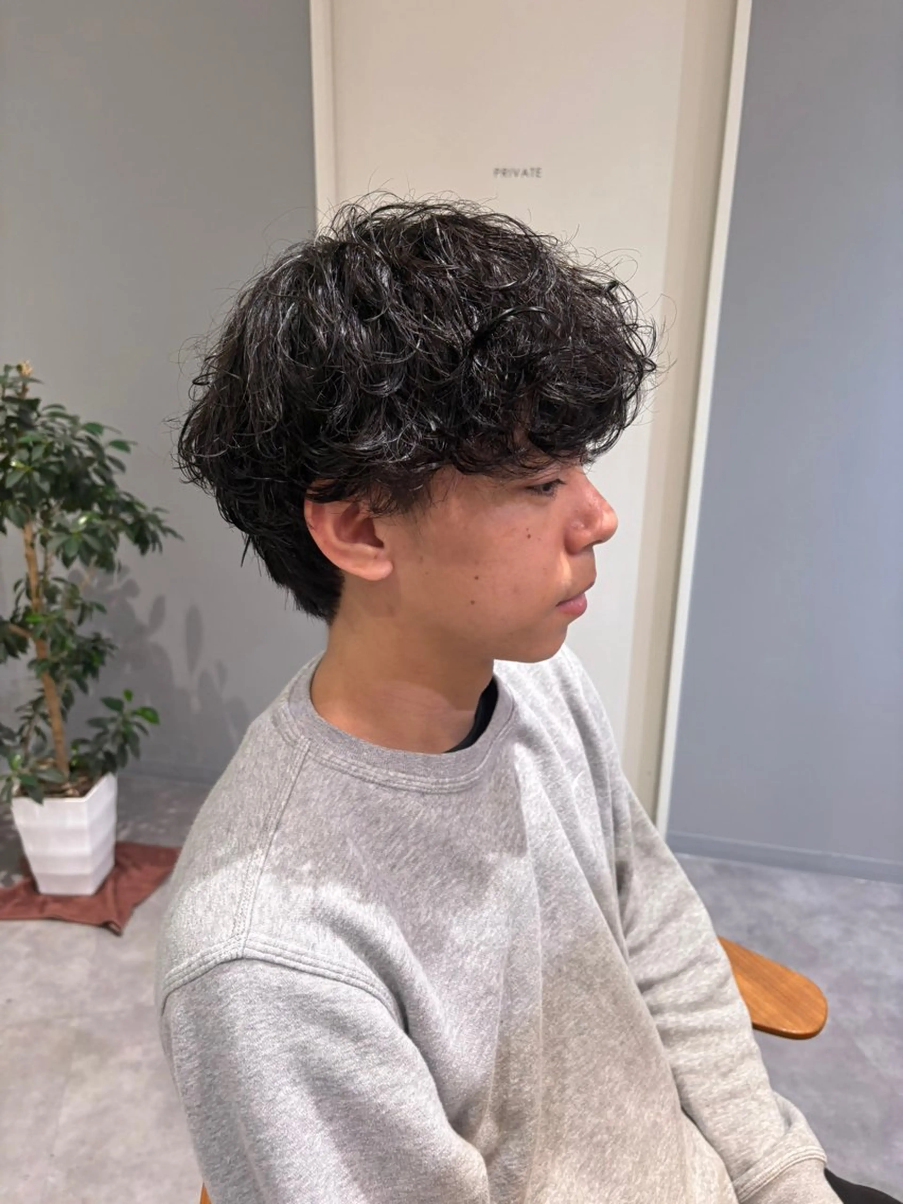 ショート GIEN NU茶屋町+所属・荒金 昴のヘアスタイル