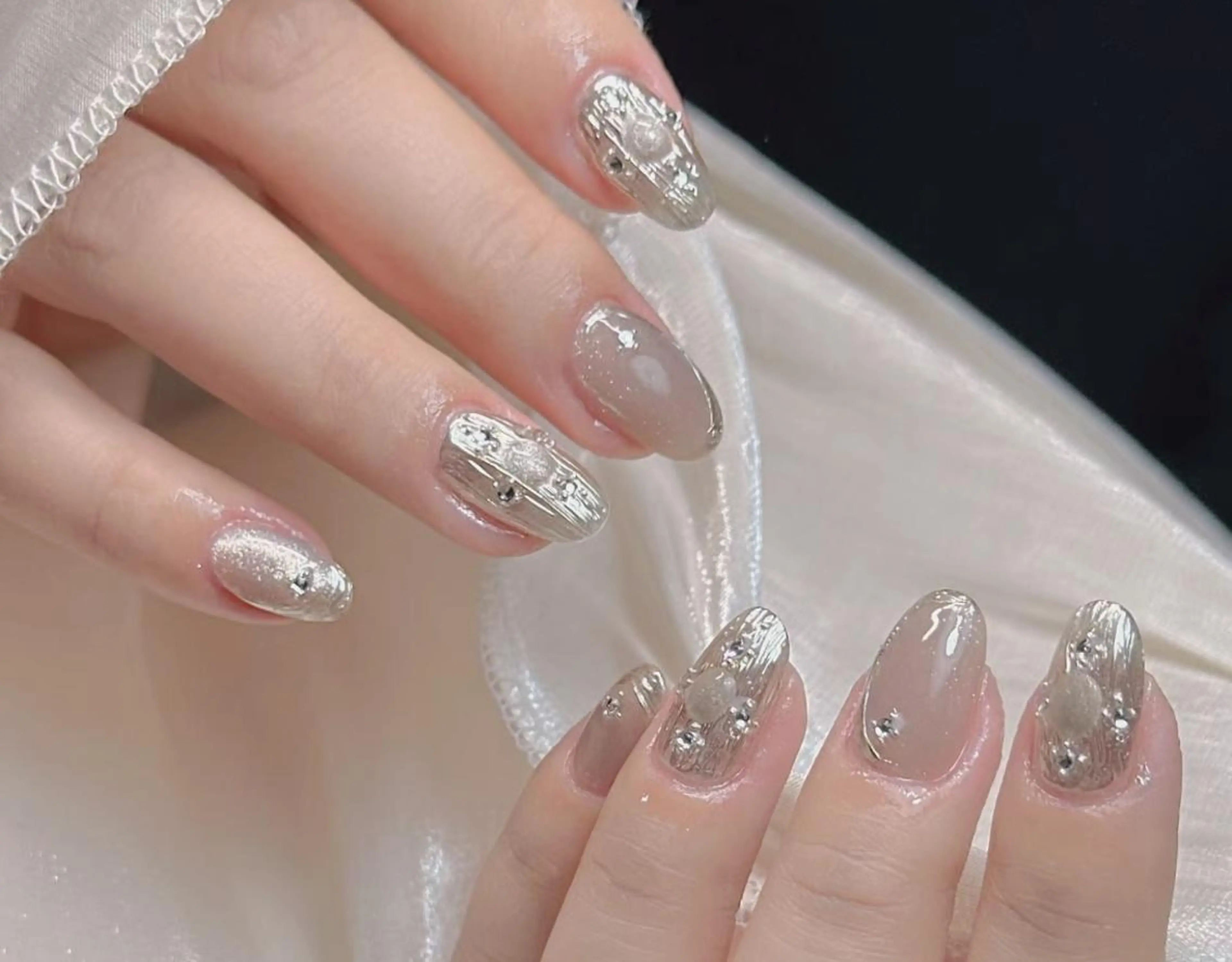 ネイル VIVIAN リサのネイルデザイン