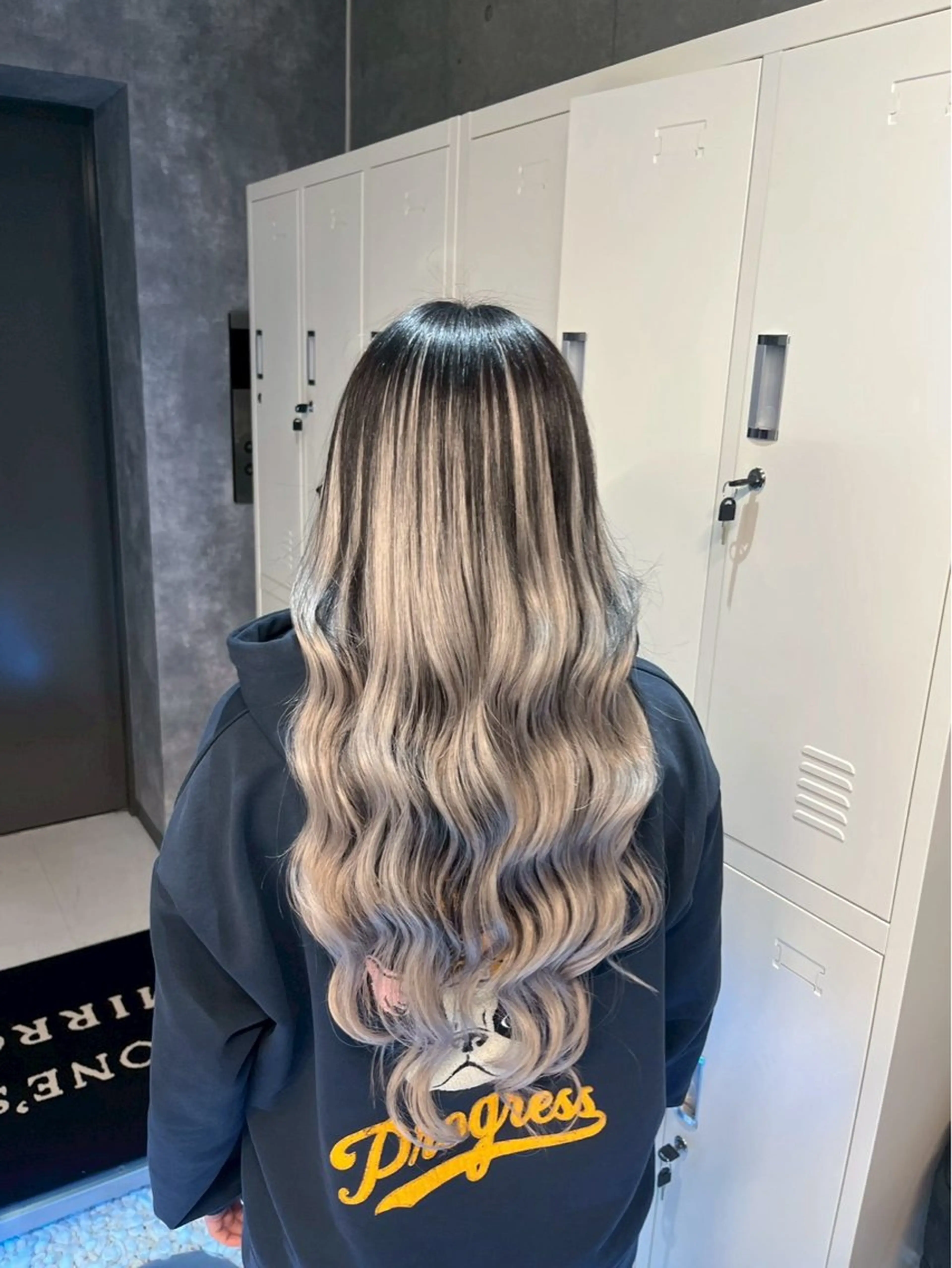 カラー 🌈推し活ハイトーン 💫荒川結星のヘアスタイル