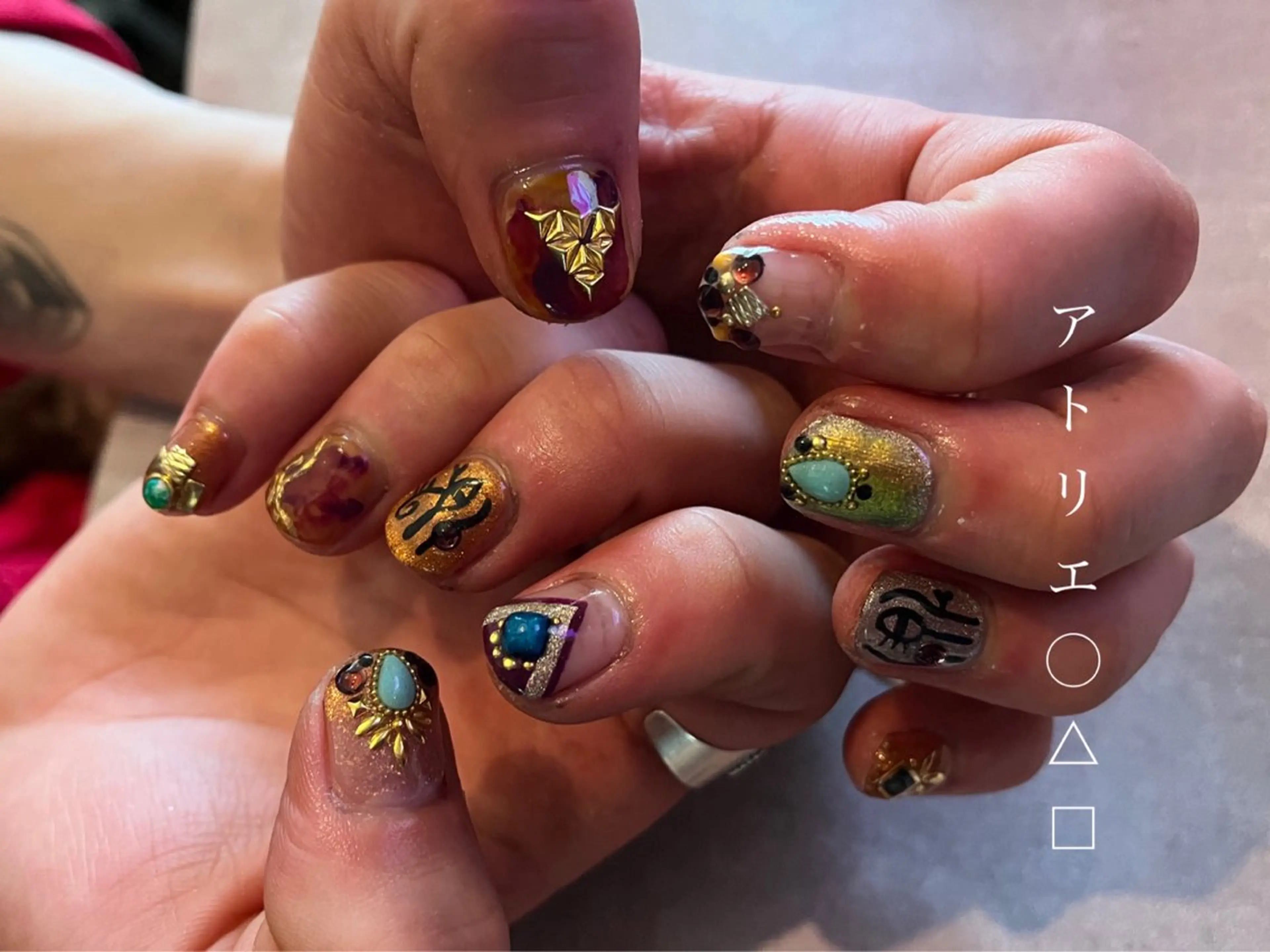 ネイル ハンドネイル アトリエ ○△□のネイルデザイン