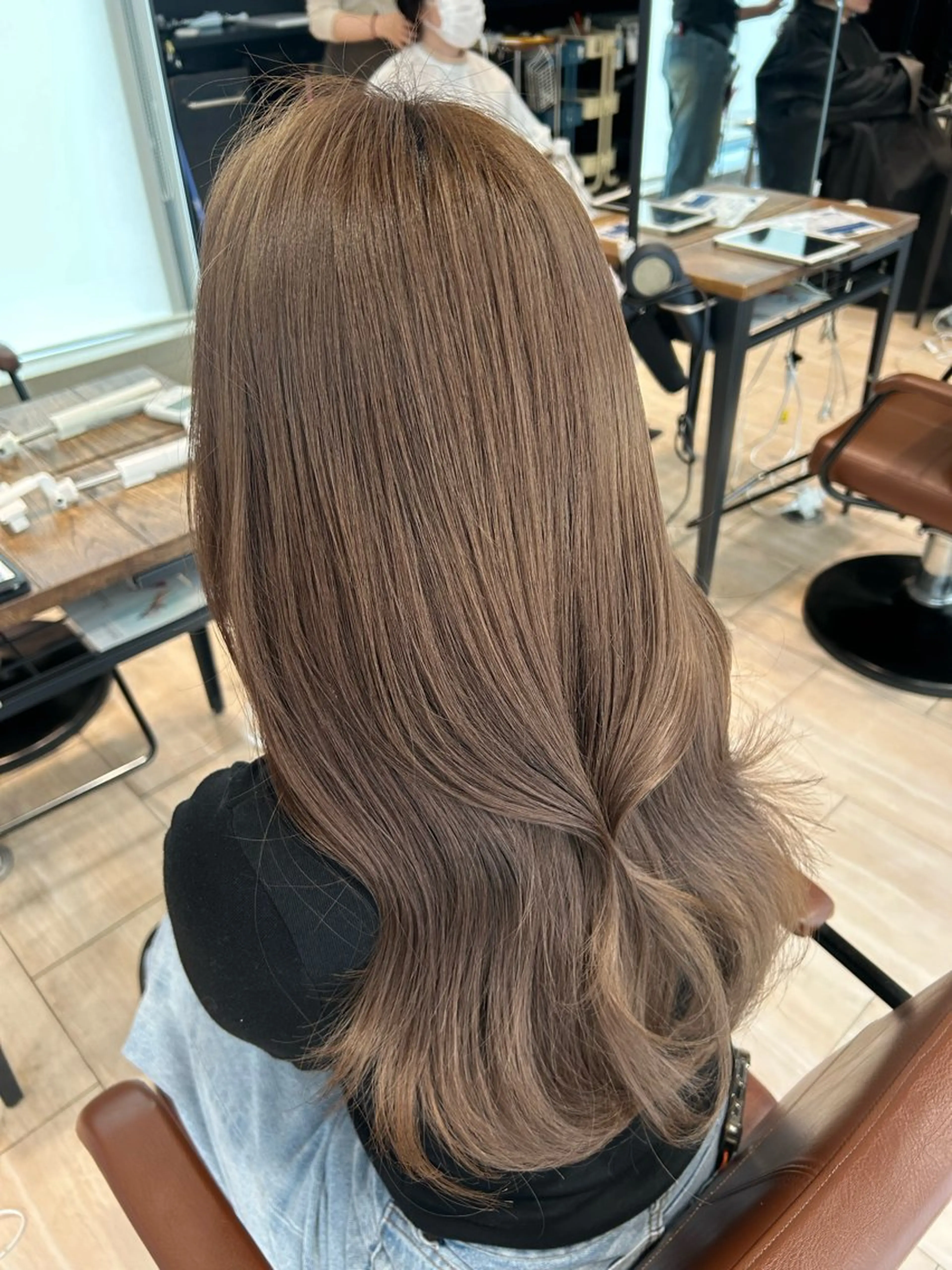 【🌟顧客様限定🌟】顔まわりカット💇‍♀️＋透明感溢れるカラー＋AFLOATオリジナルトリートメント🫧の写真