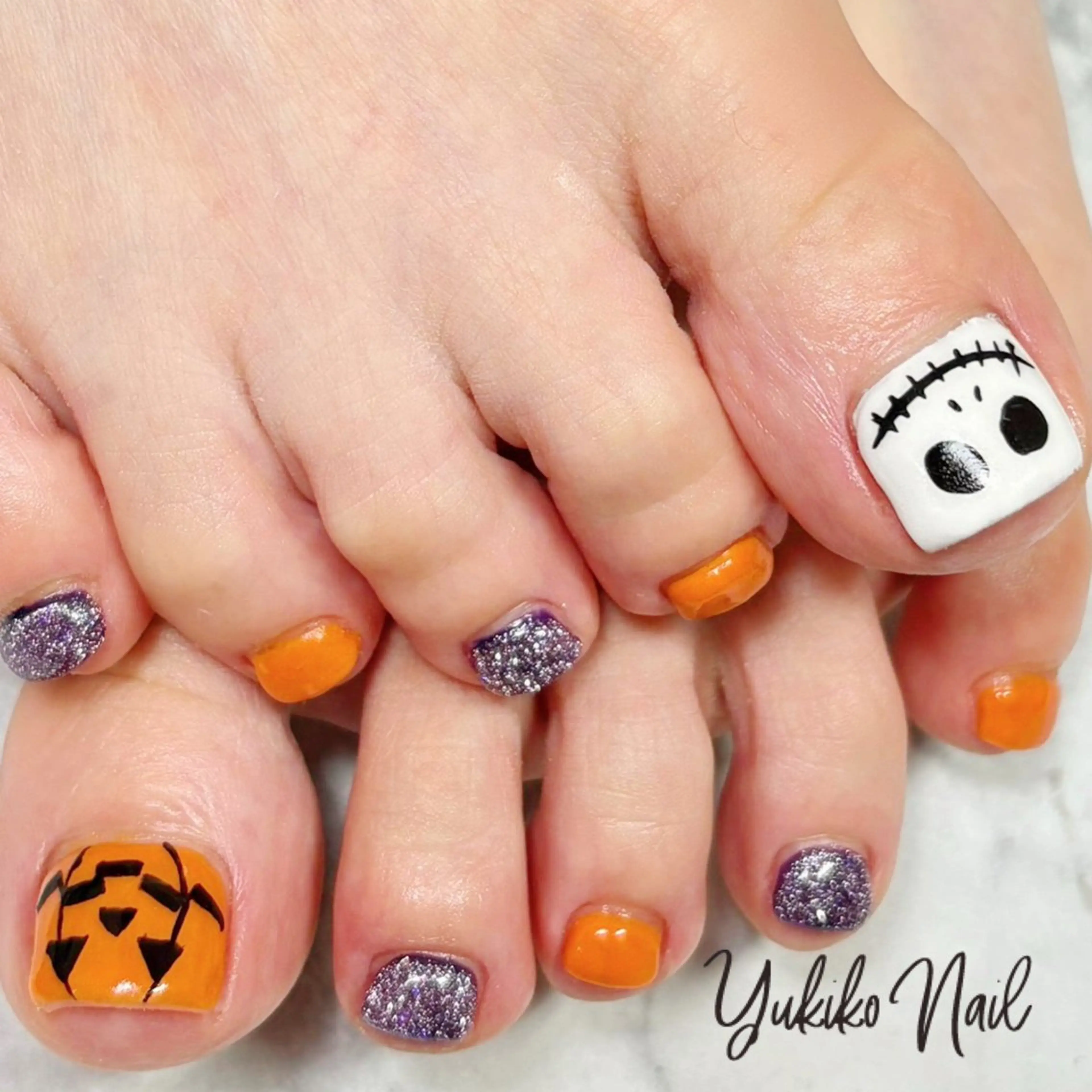 ネイル アートネイル フットネイル ハロウィン キラキラネイル フットネイル ユキコ ネイルのネイルデザイン