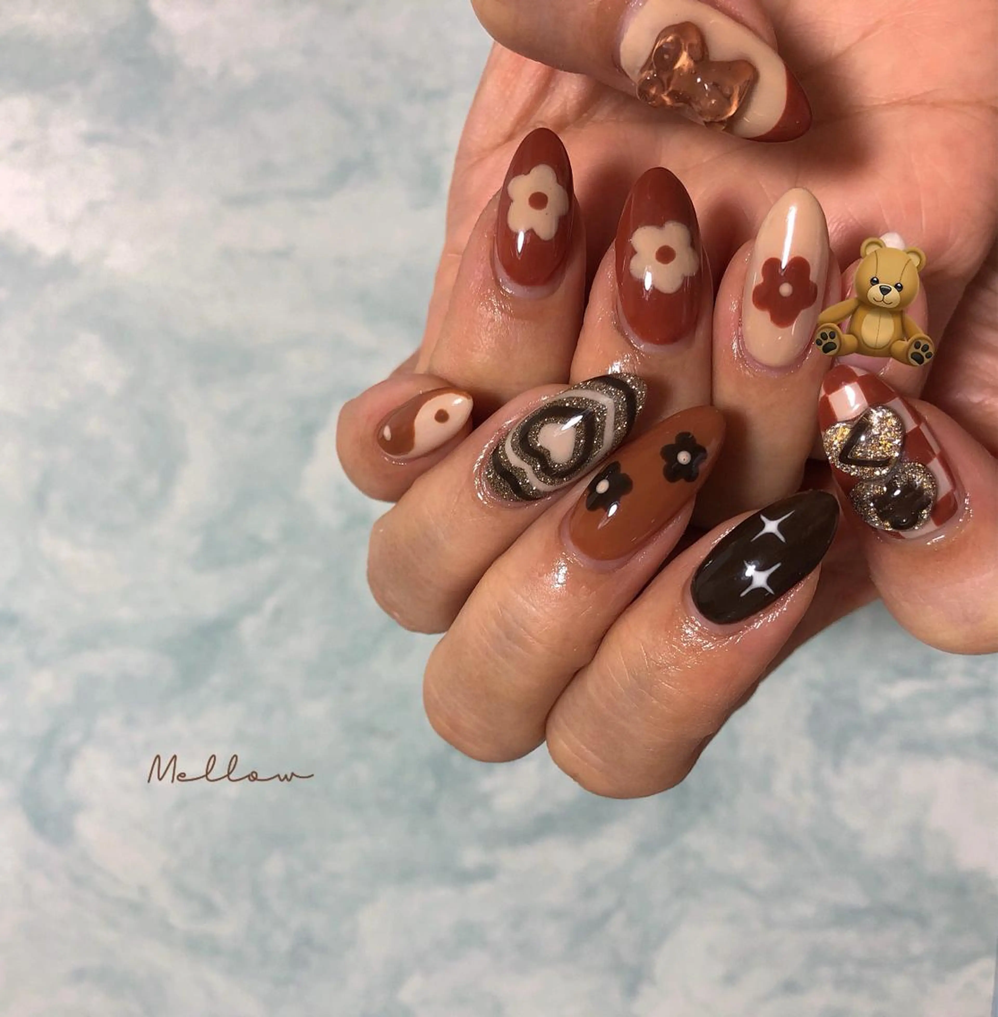 ネイル mayu 𓃠のネイルデザイン