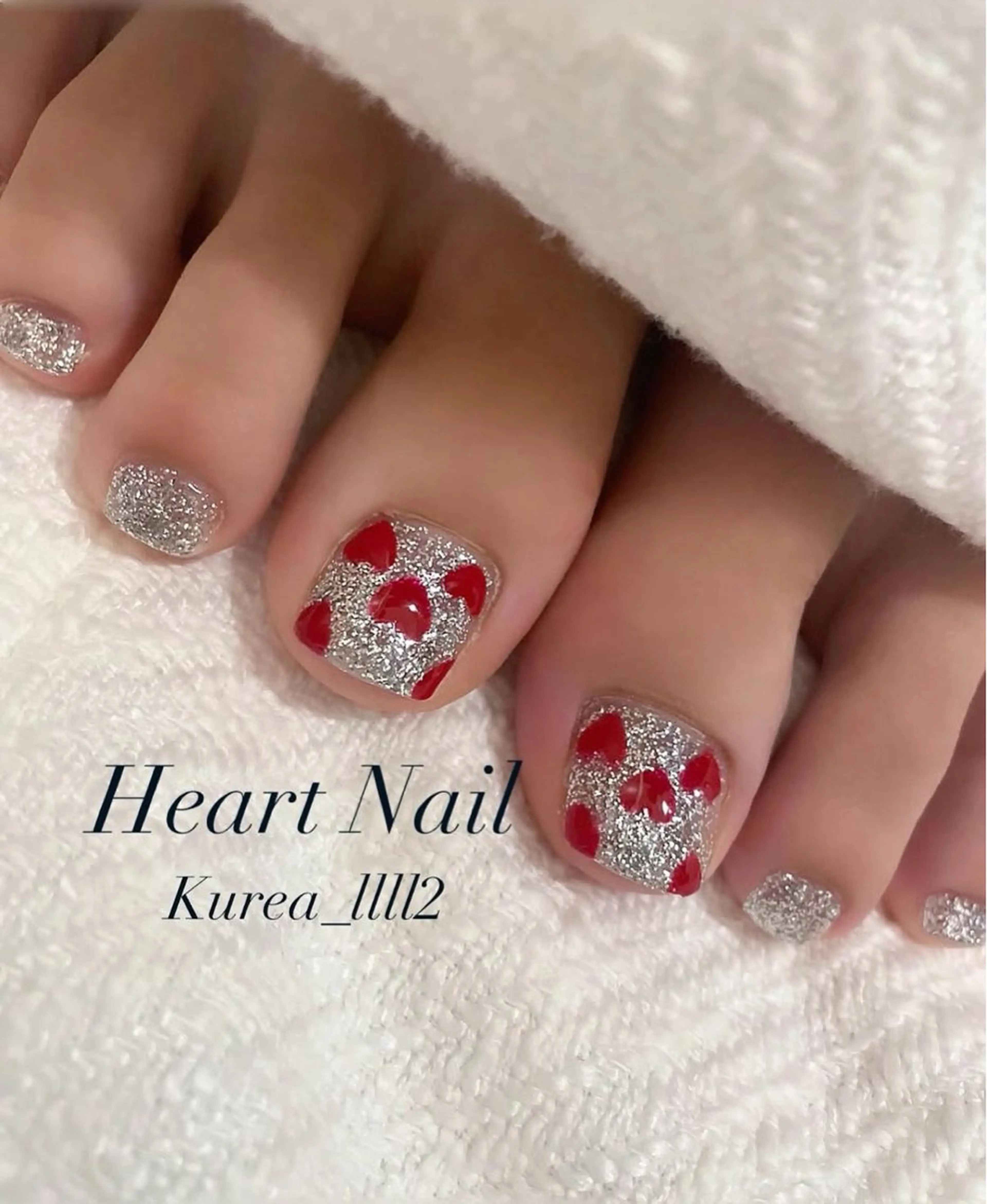 リクエスト予約のみ‼️🌞フットネイル🌞ワンカラーor2本アート【オフ有】の写真