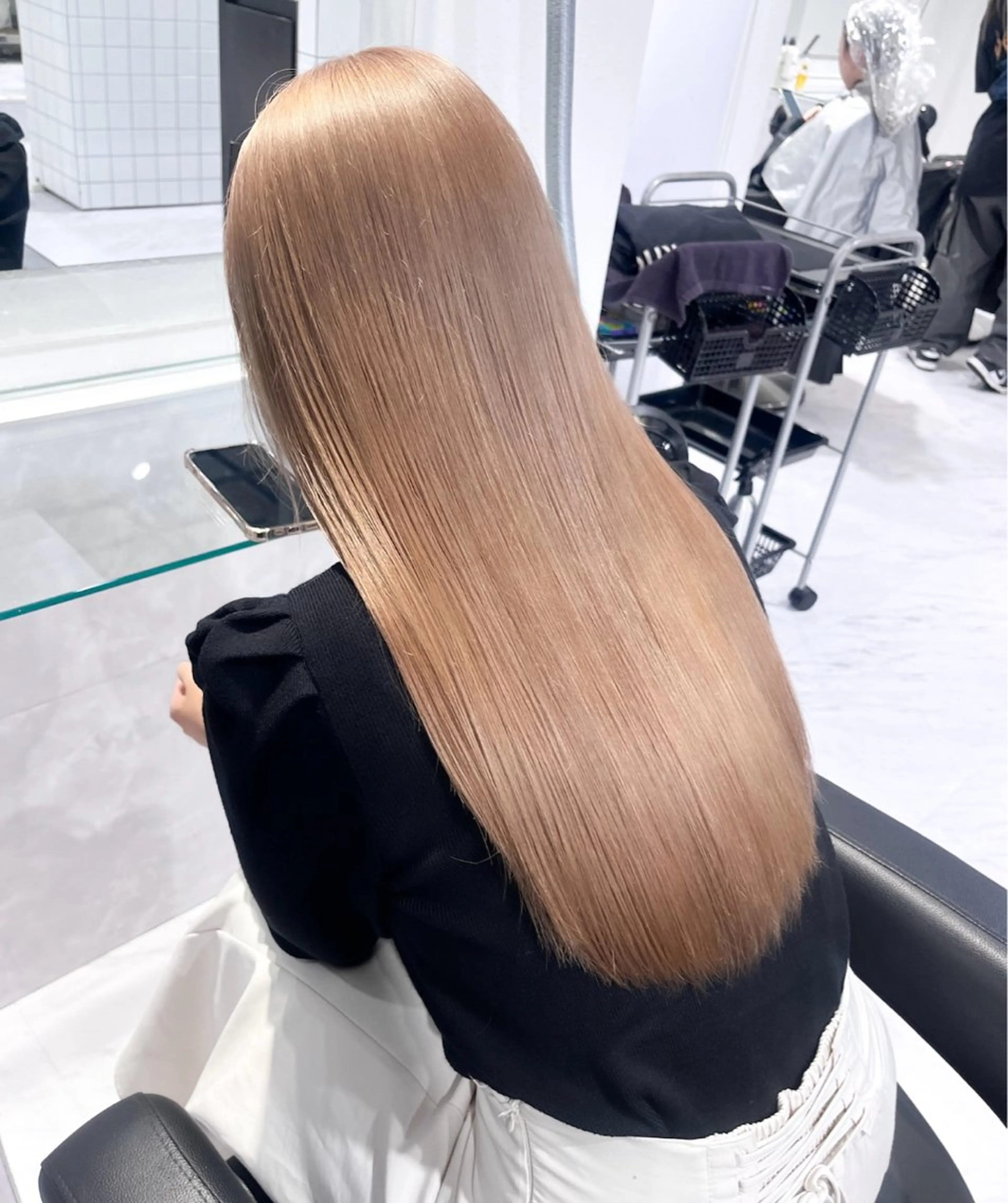 ロング カラー ヘアカラー 🫧うる艶トレンド 🫧透明感カラーのヘアスタイル