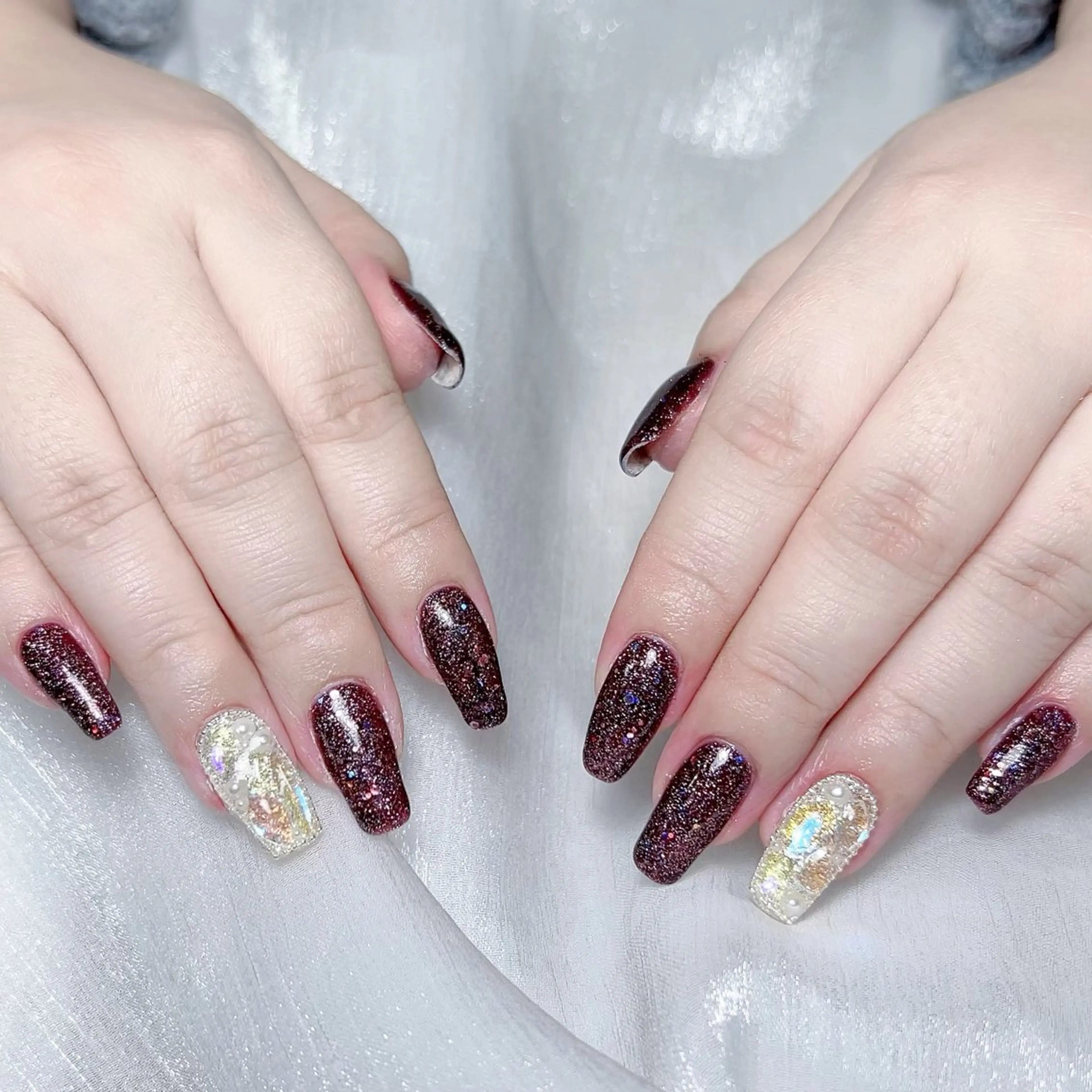 メンズ ネイル メンズ韓国風 アートネイル オーロラネイル ガーリー キラキラネイル ハンドネイル Nail salon 木にいるのネイルデザイン