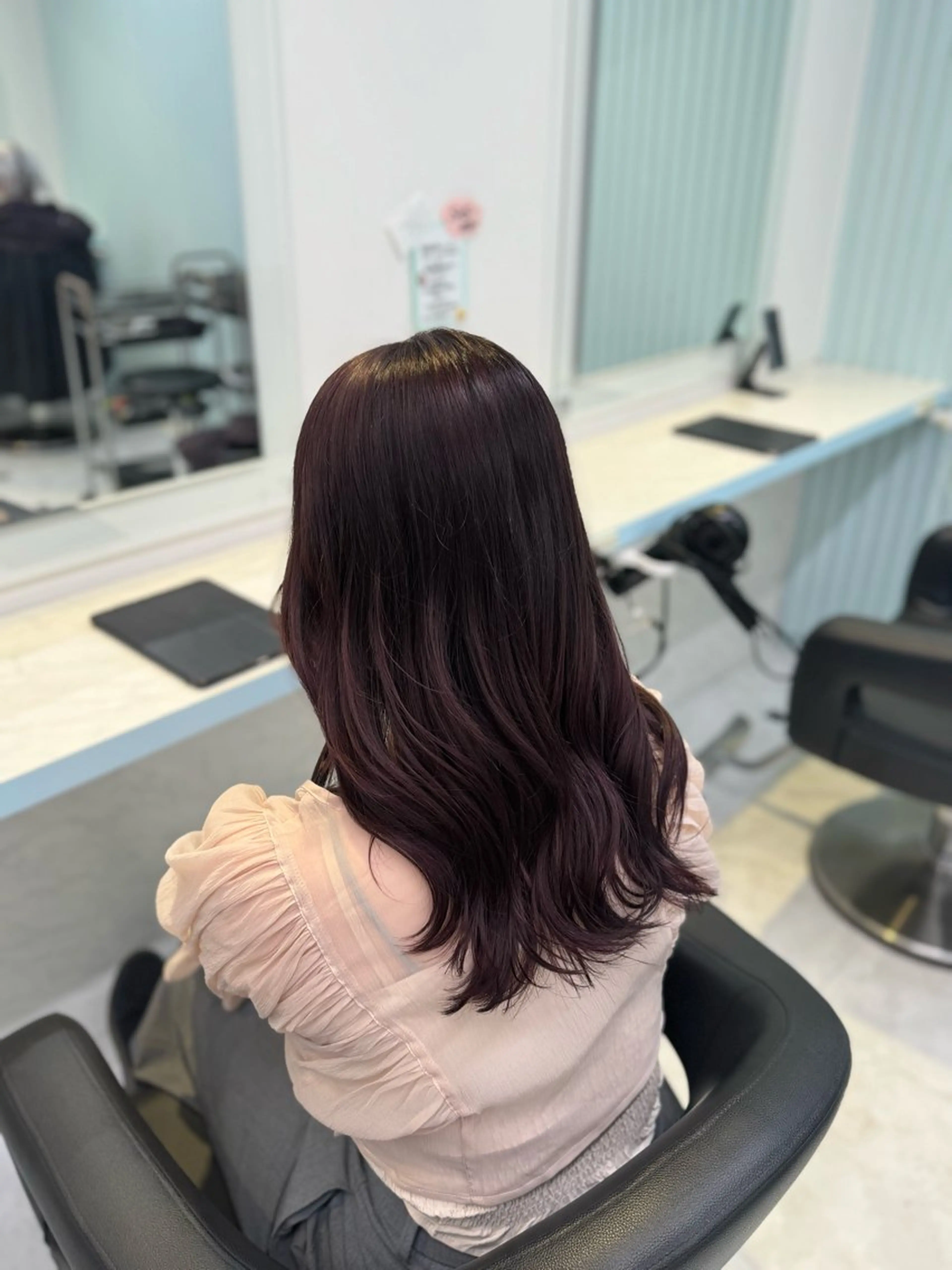 セミロング ヘアカラー 🤎モテ髪＆透明感 ミルクティー🥣🤎のヘアスタイル