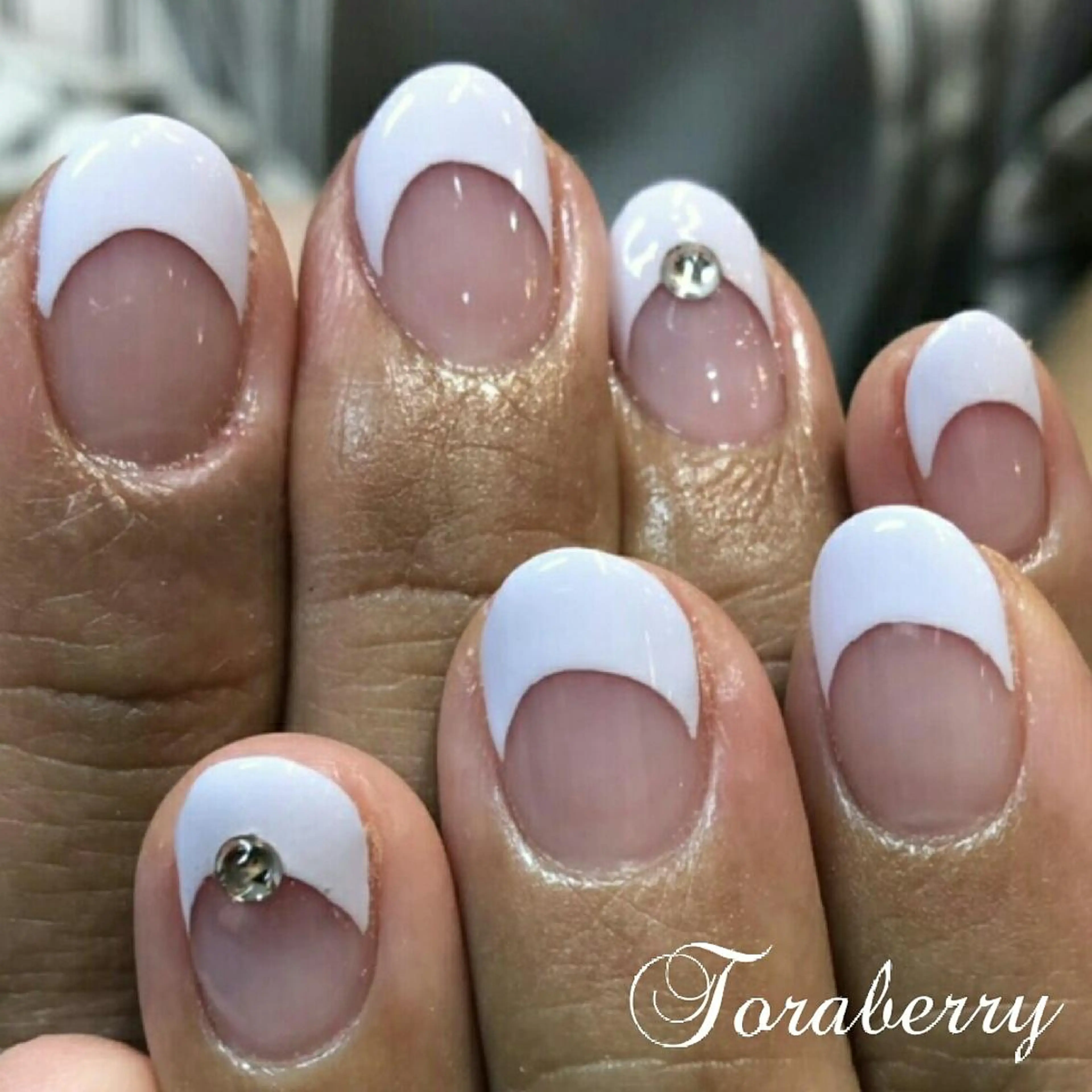 ネイル フレンチネイル ハンドネイル ネイリスト なつみのネイルデザイン