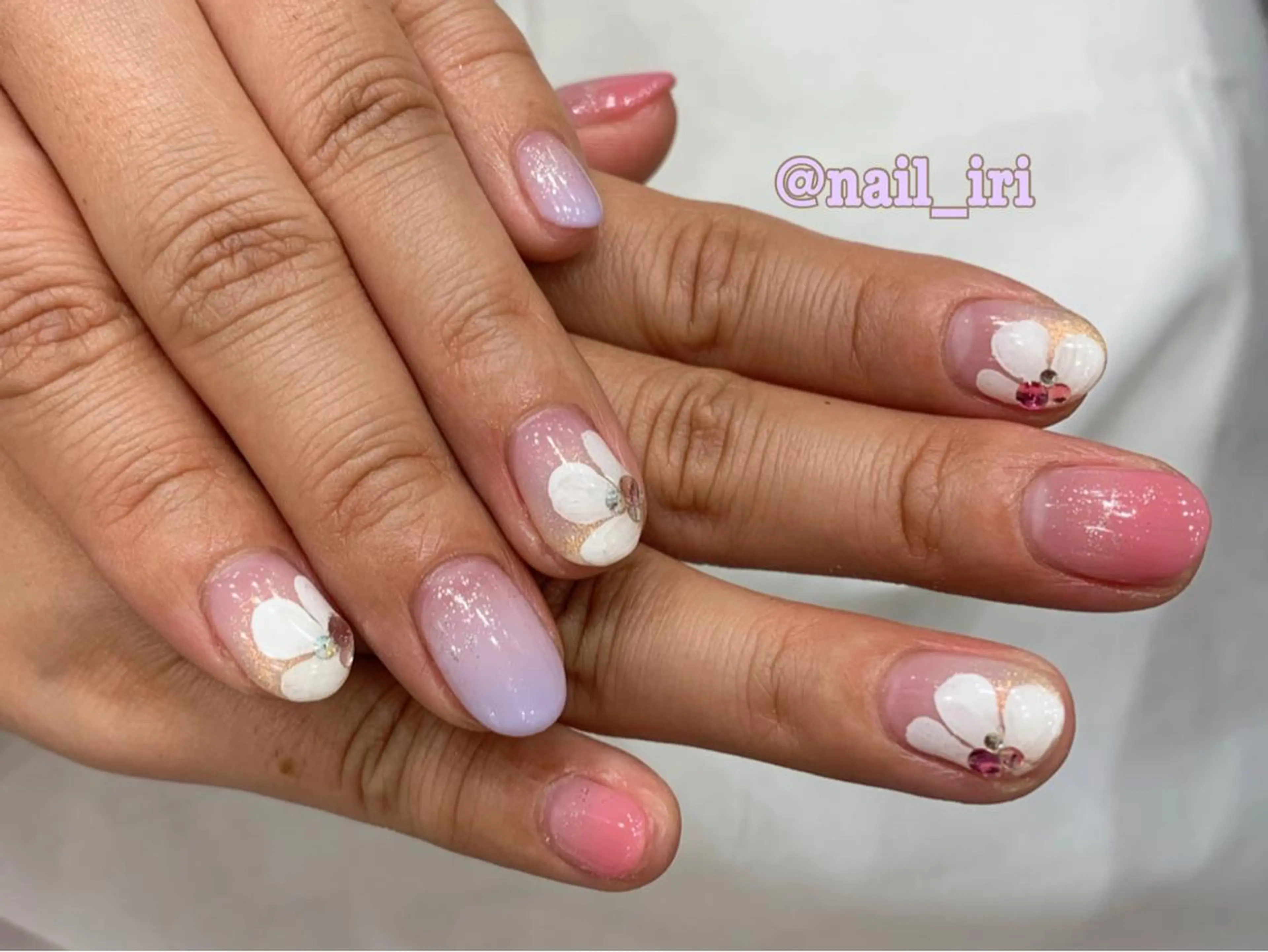 ネイル ハンドネイル 中川 愛理のネイルデザイン