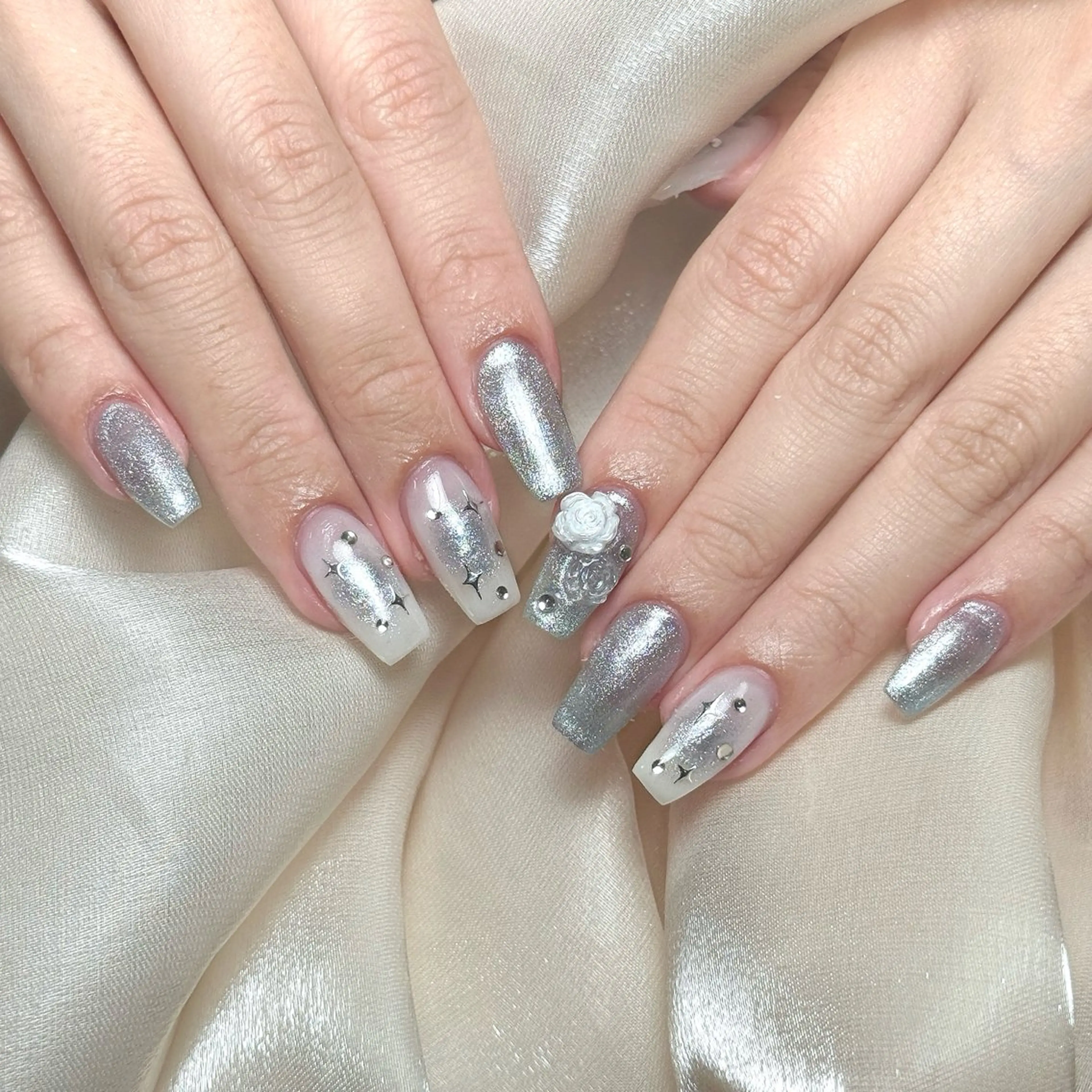 ネイル Maggie Nail🦩のネイルデザイン